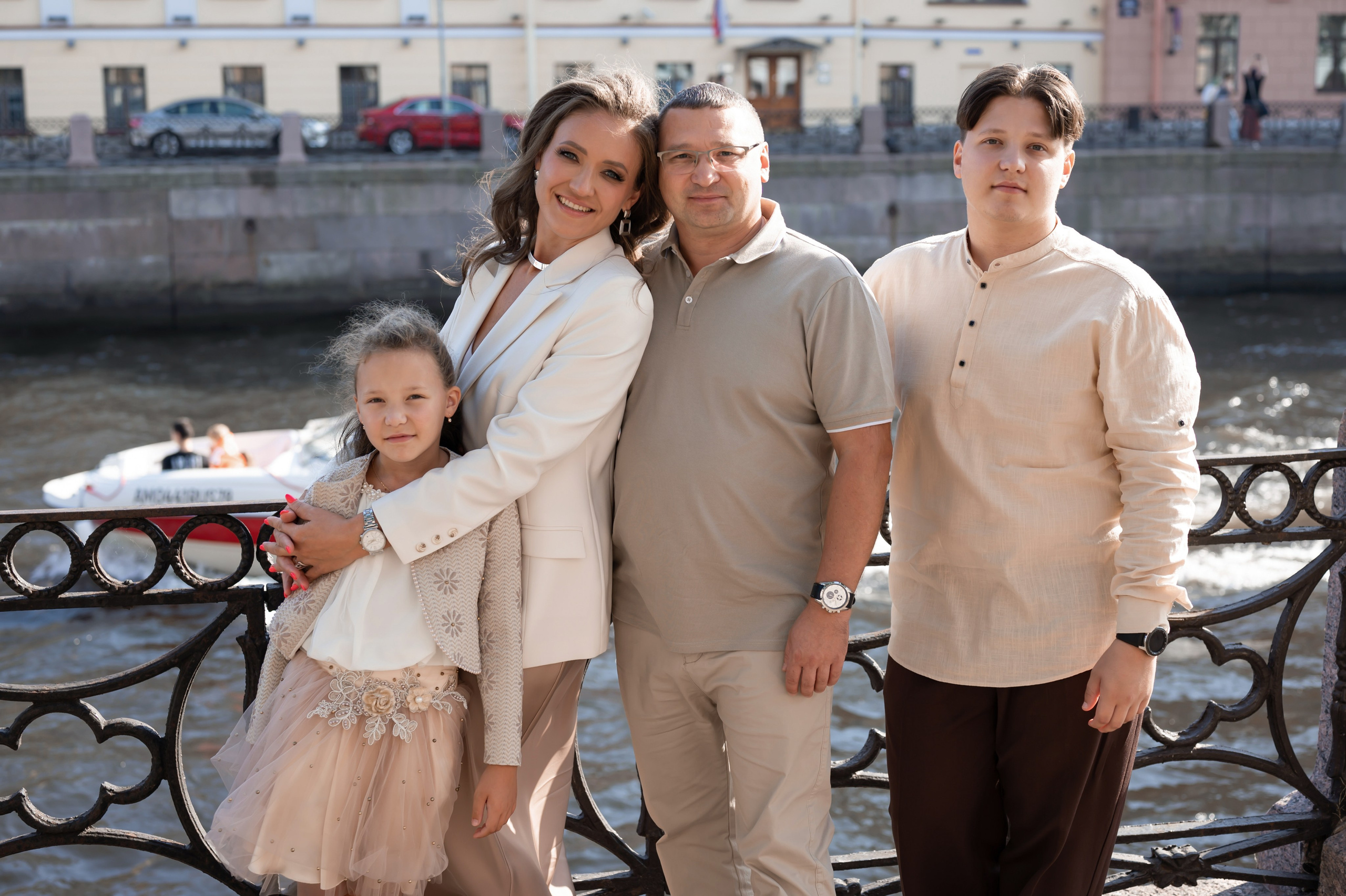 Семейная фотосессия в Санкт-Петербурге. Фотограф Юлия Кондратьева