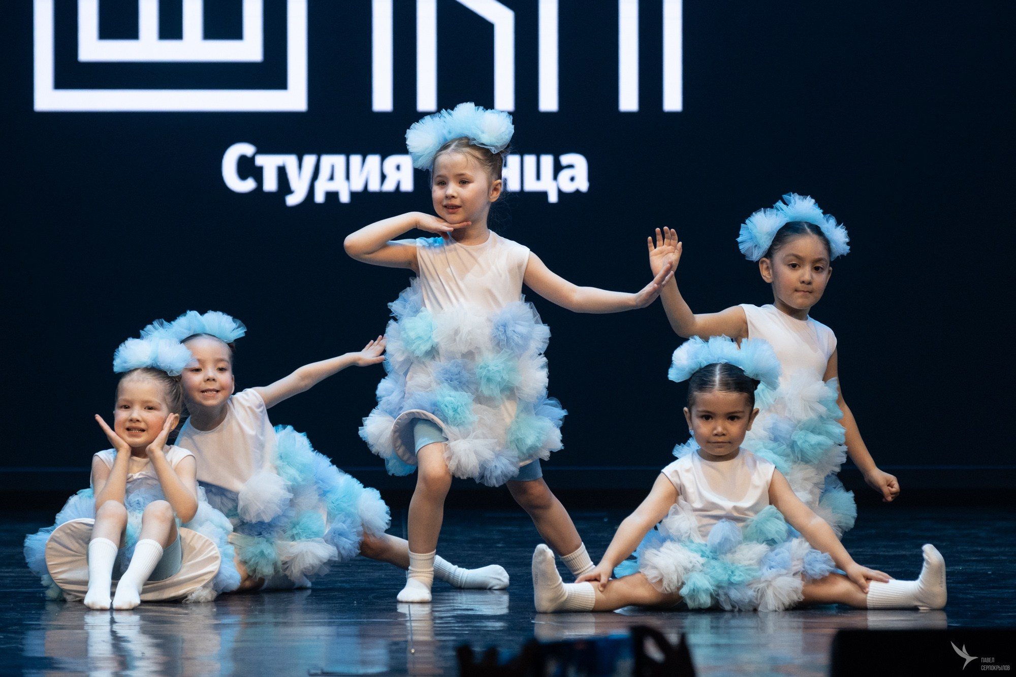 Отчетный концерт студии танца «ШАГ». Репортажный фотограф в Казани Павел Серпокрылов