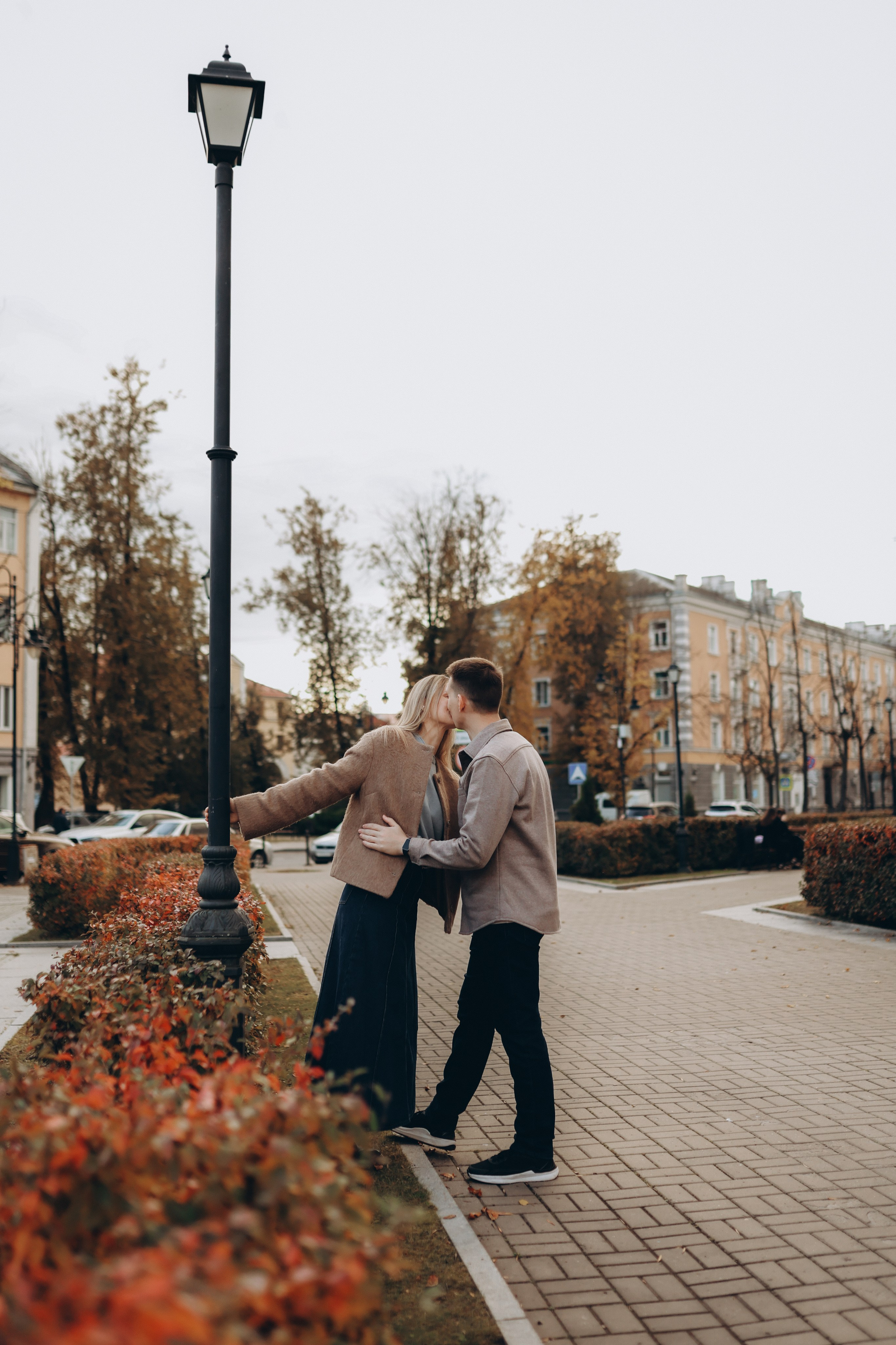 Lovestory фотосессия фотосессия пары камерная свадьба свадьба для двоих. Семейный фотограф Виолетта Ватман