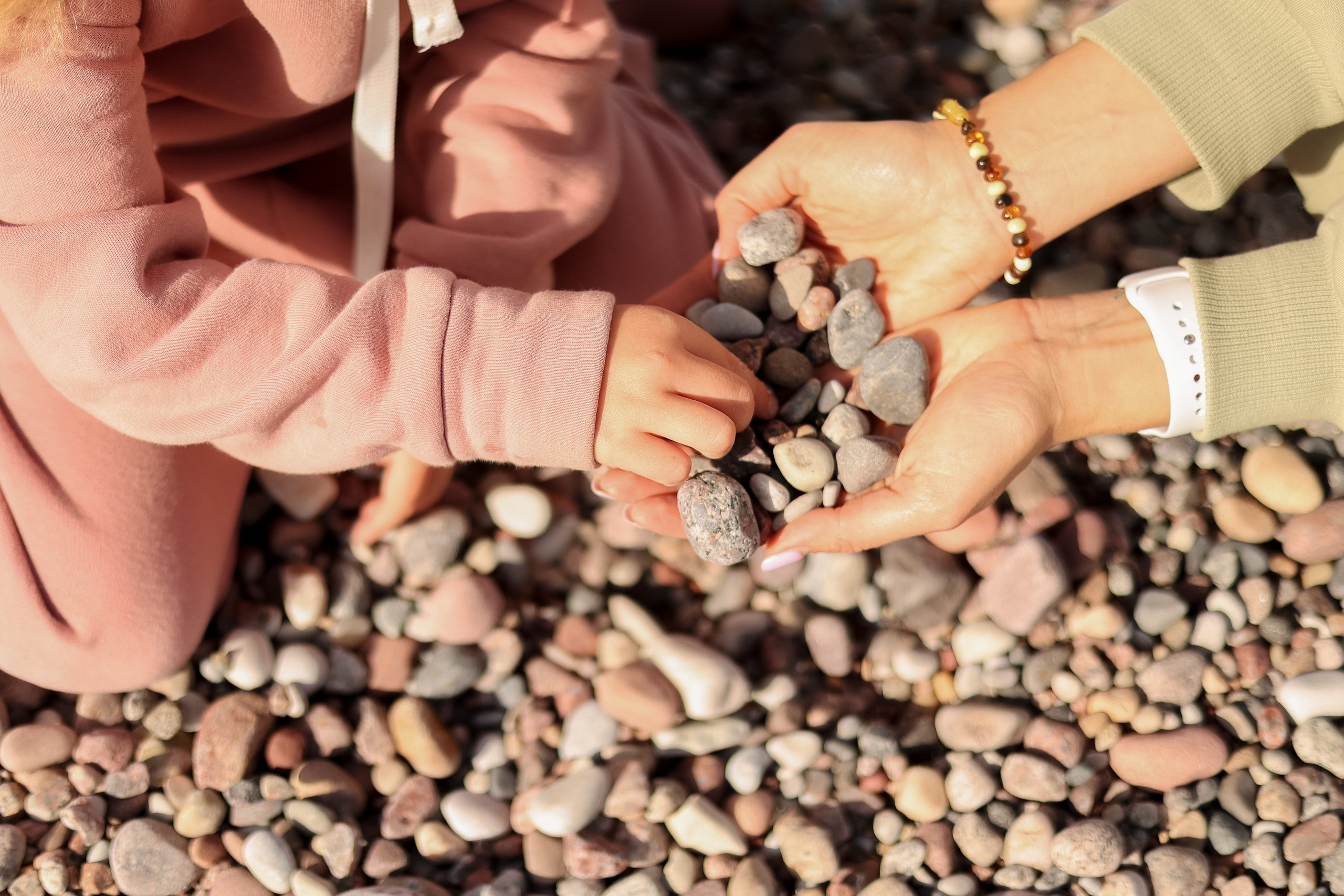 Марина и Ксюша — Куршская коса/Королевский бор. Семейный фотограф в Калининграде Никазакова Ольга