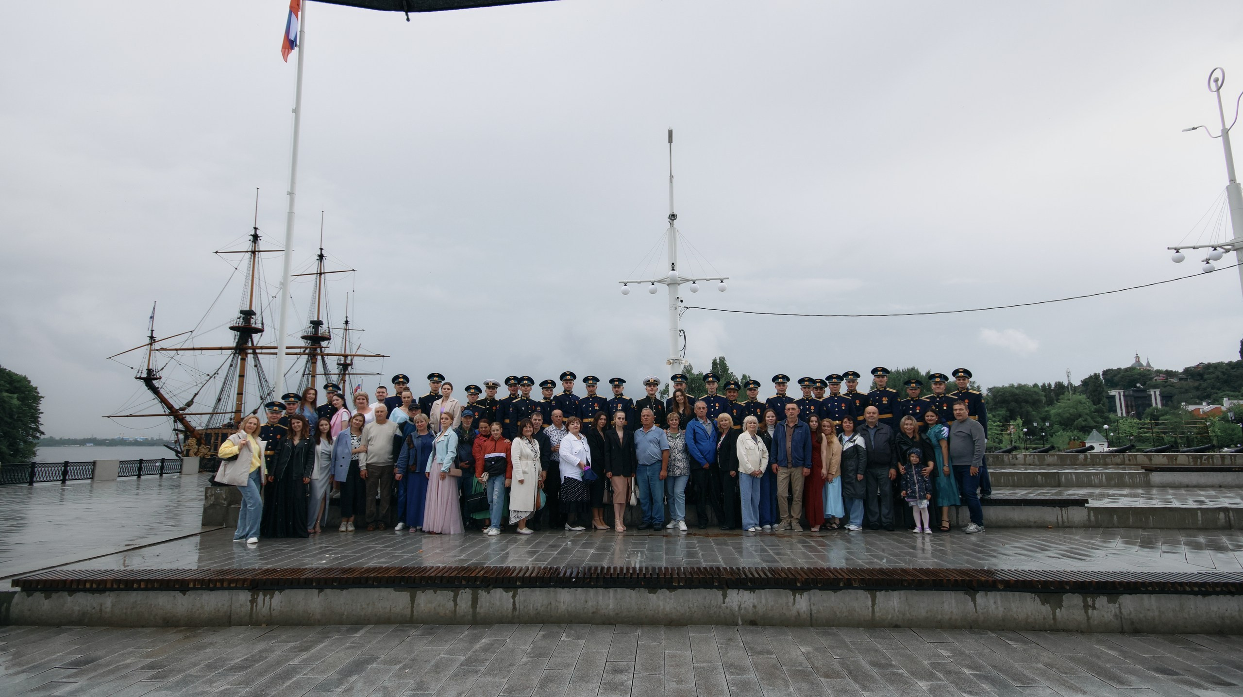 Выпуск Военно Воздушной Академии. Свадебный и репортажный фотограф Дмитрий Кононенко