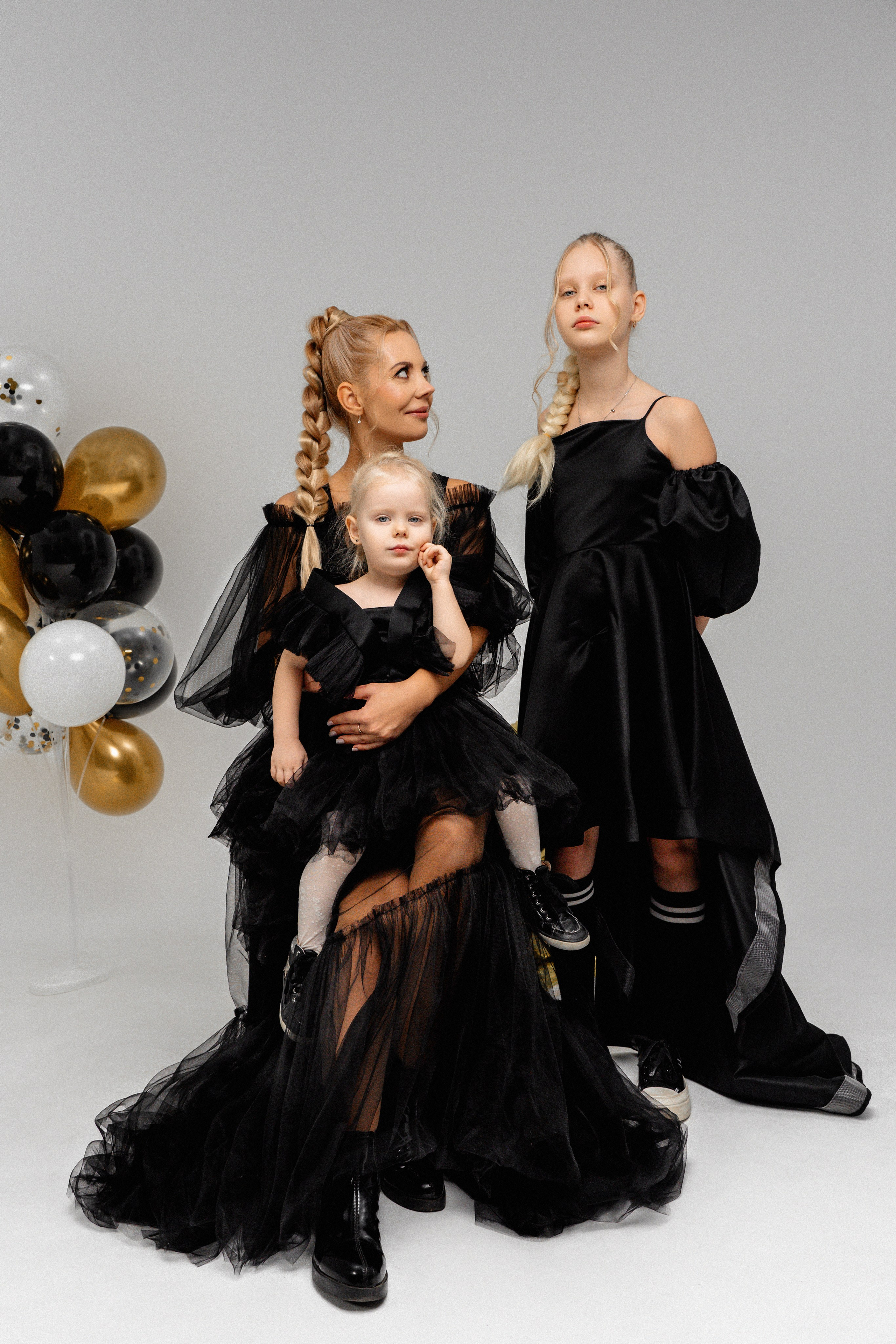 Магия семейных кадров в уютной студии. Ваш семейный фотограф в Минске — Вика Трегубова