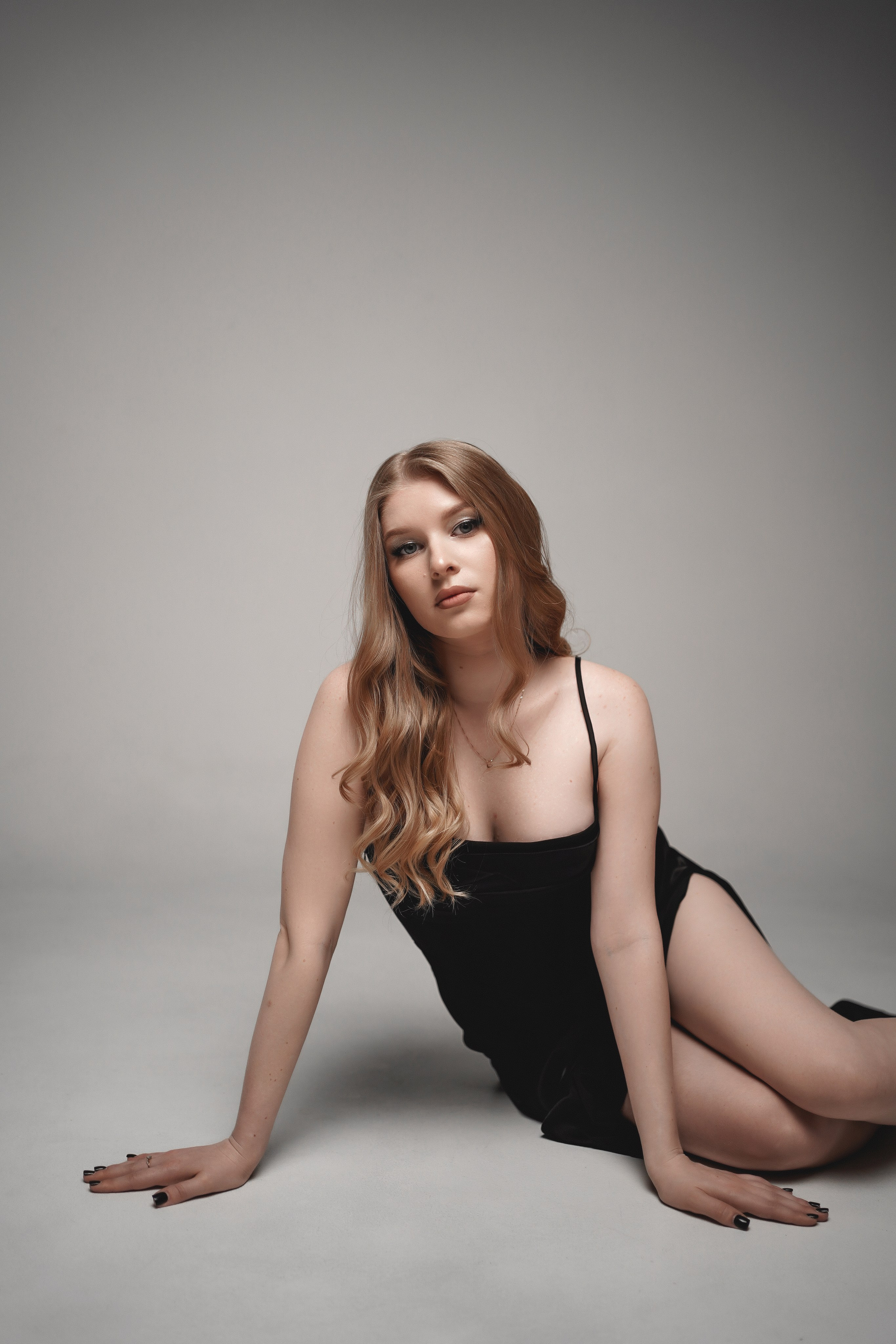 Фотосессия в фотостудии TERRA. Фотограф Новочеркасск и Ростов-на-Дону. Женская фотосессия. Свадебный фотограф в Ростове-на-Дону. Таинство Крещения и Венчания, семейные фотосессии. Алёна Чёботова