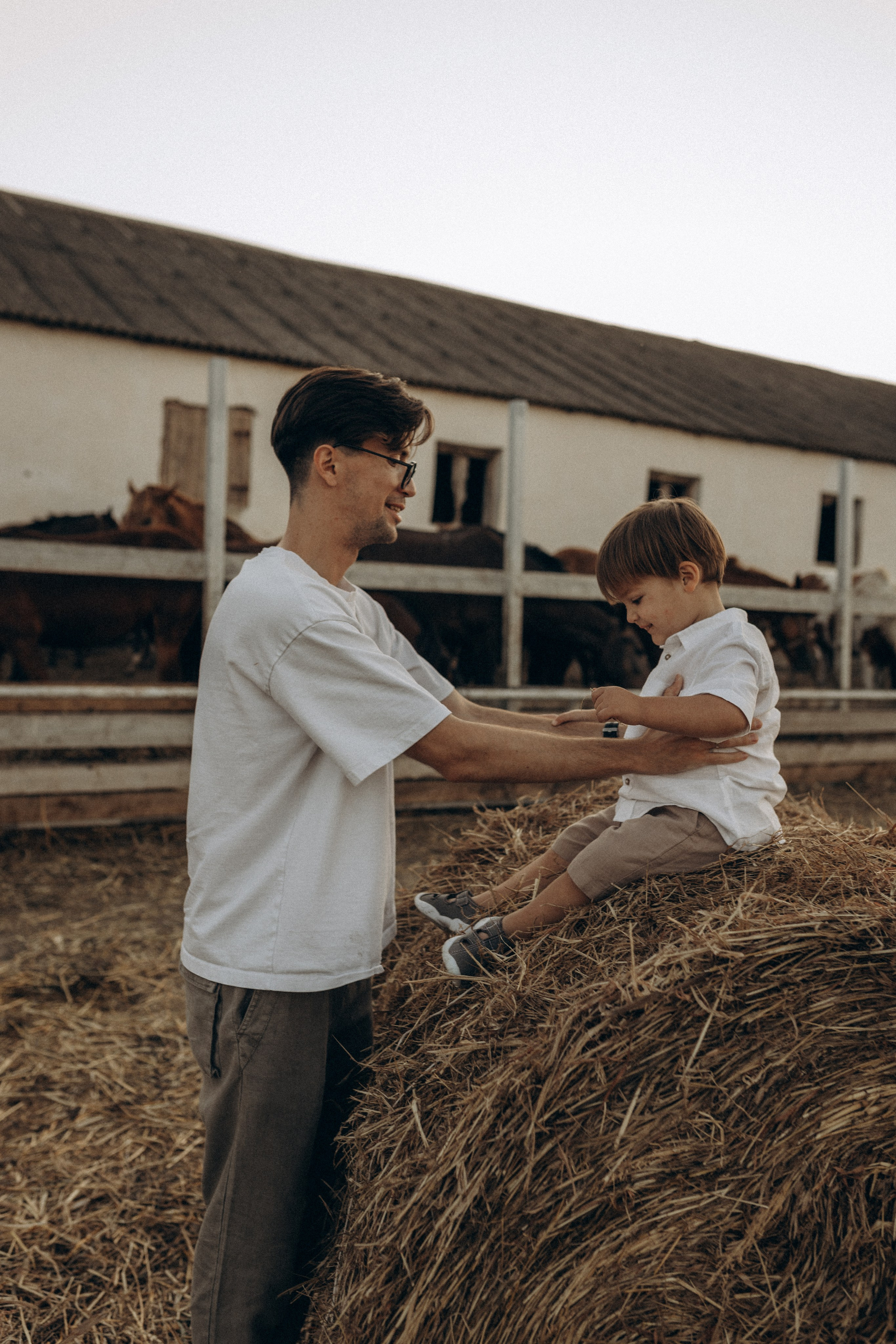 Миша Таня и Лев на ферме. Семейный фотограф в Новороссийске и Анапе Александра Яковлева