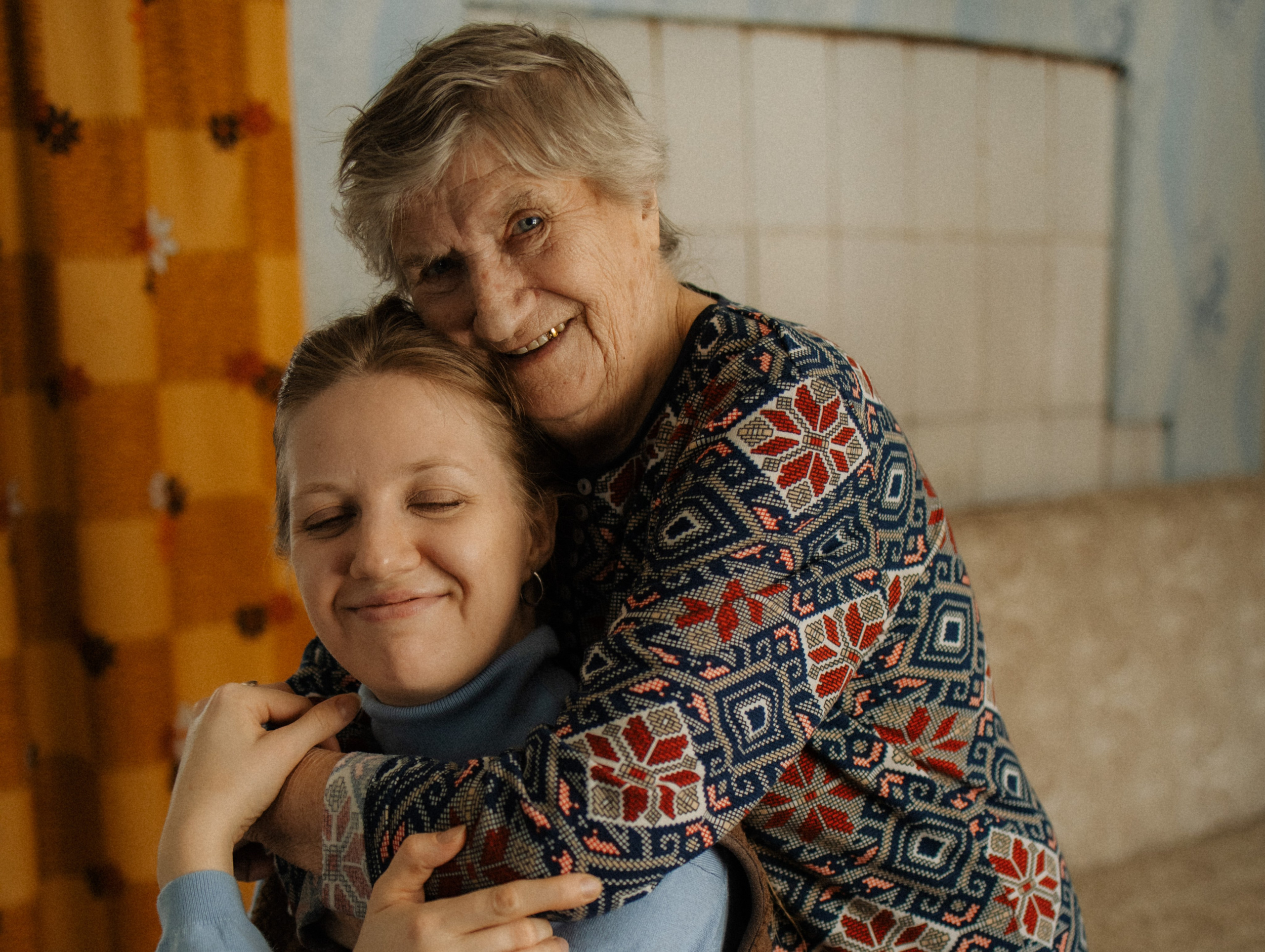 Домашняя история бабушки и внучки. Фотограф Углич и Ярославль Ольга Тятюшкина