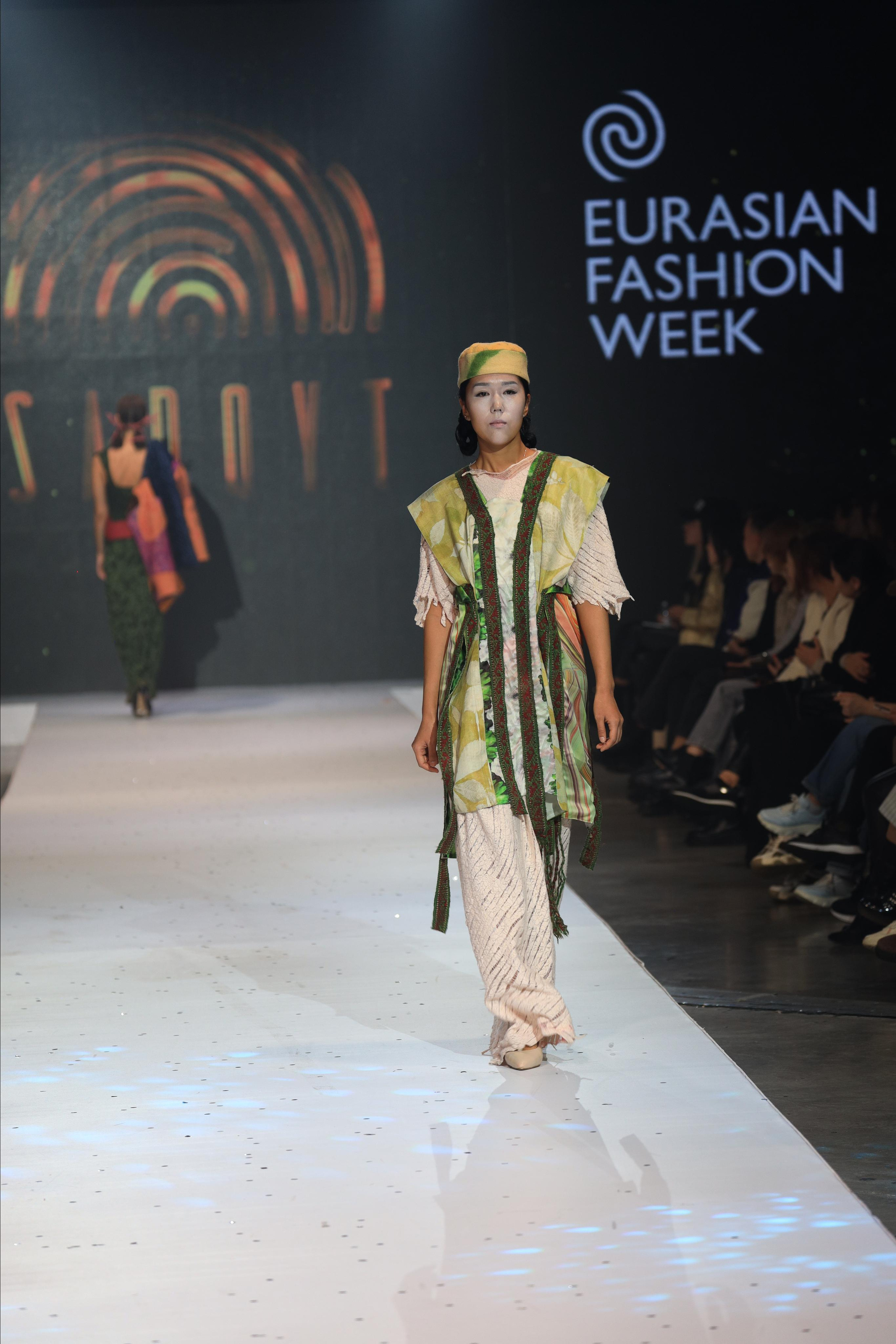 Eurasian Fashion Week 2022. Контент Фотограф в Алматы и мире Джантурина Динара