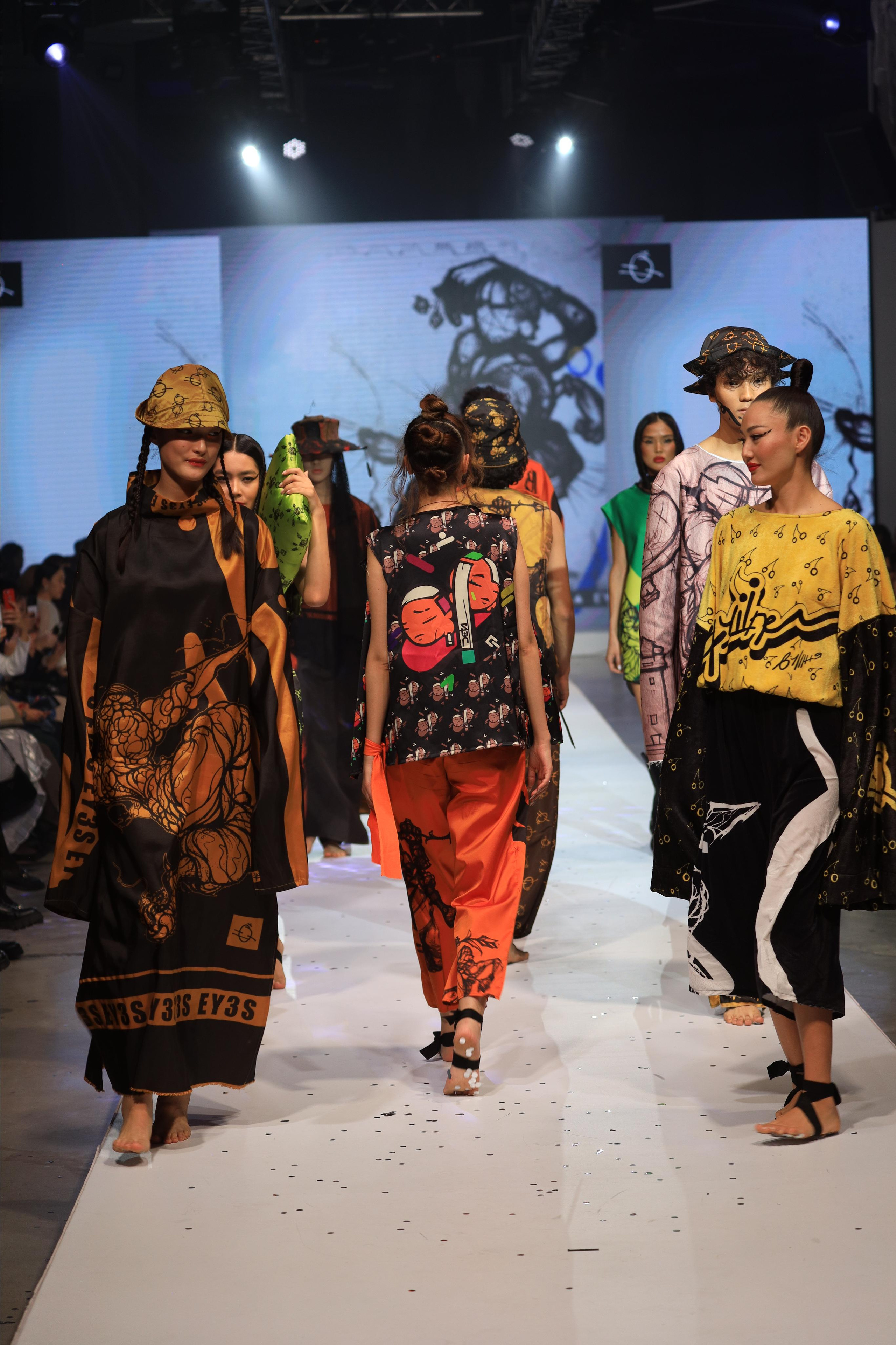 Eurasian Fashion Week 2022. Контент Фотограф в Алматы и мире Джантурина Динара