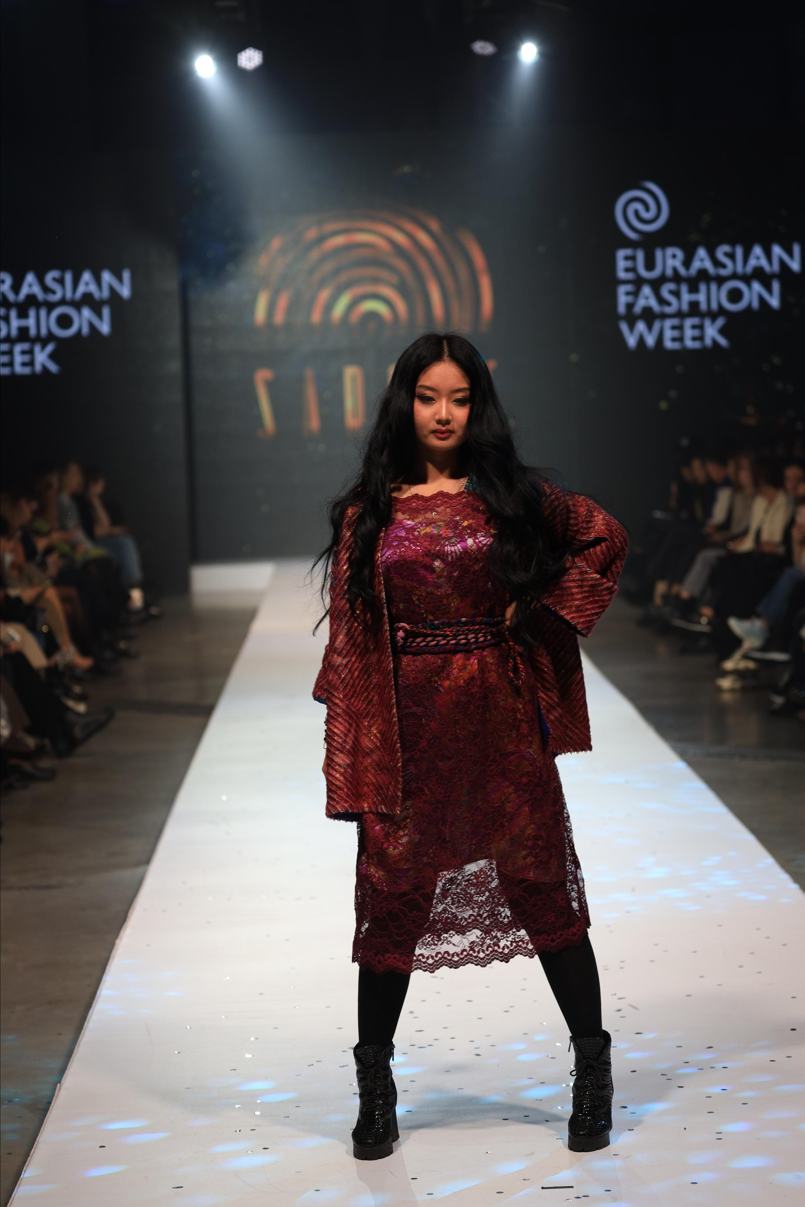 Eurasian Fashion Week 2022. Контент Фотограф в Алматы и мире Джантурина Динара