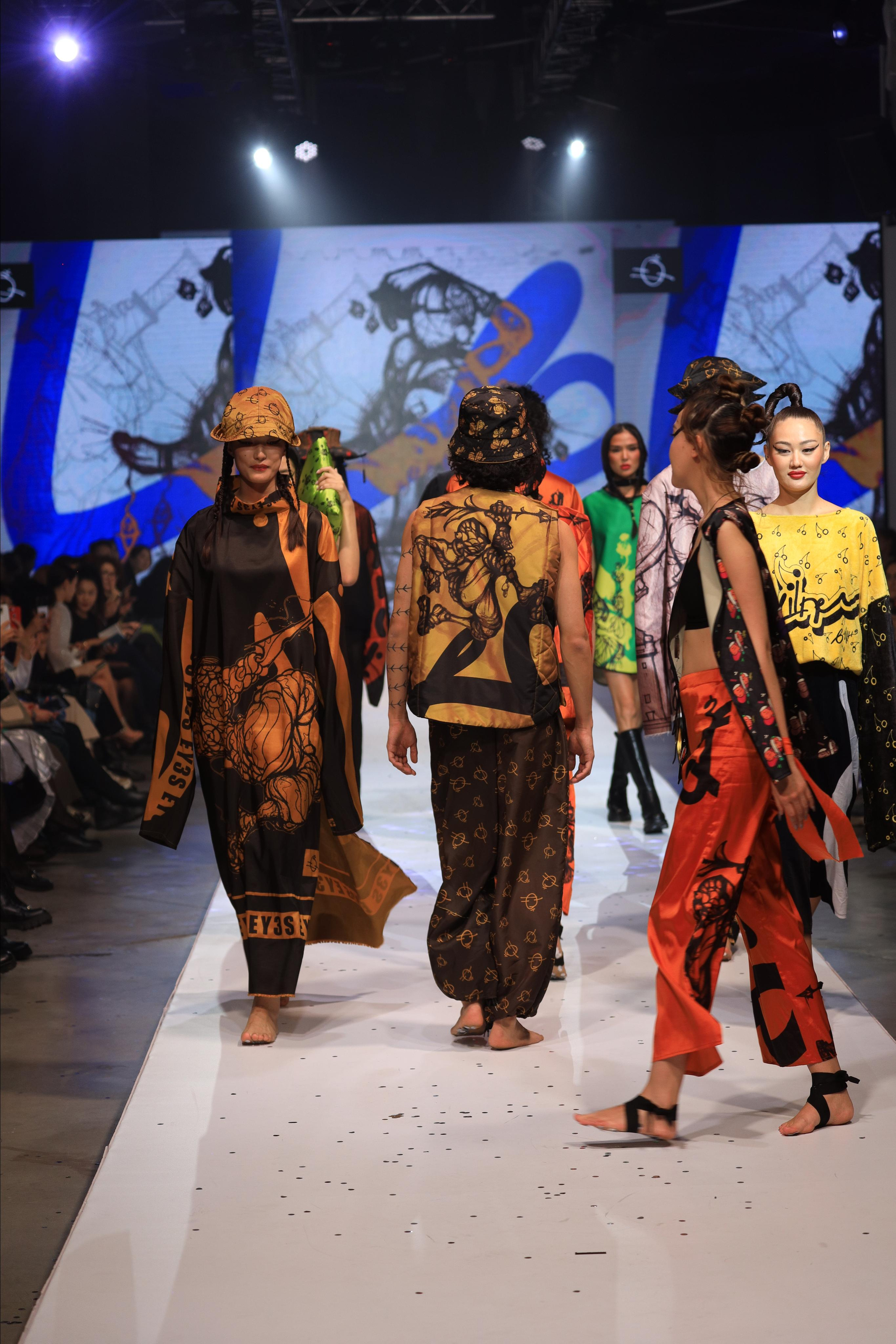 Eurasian Fashion Week 2022. Контент Фотограф в Алматы и мире Джантурина Динара