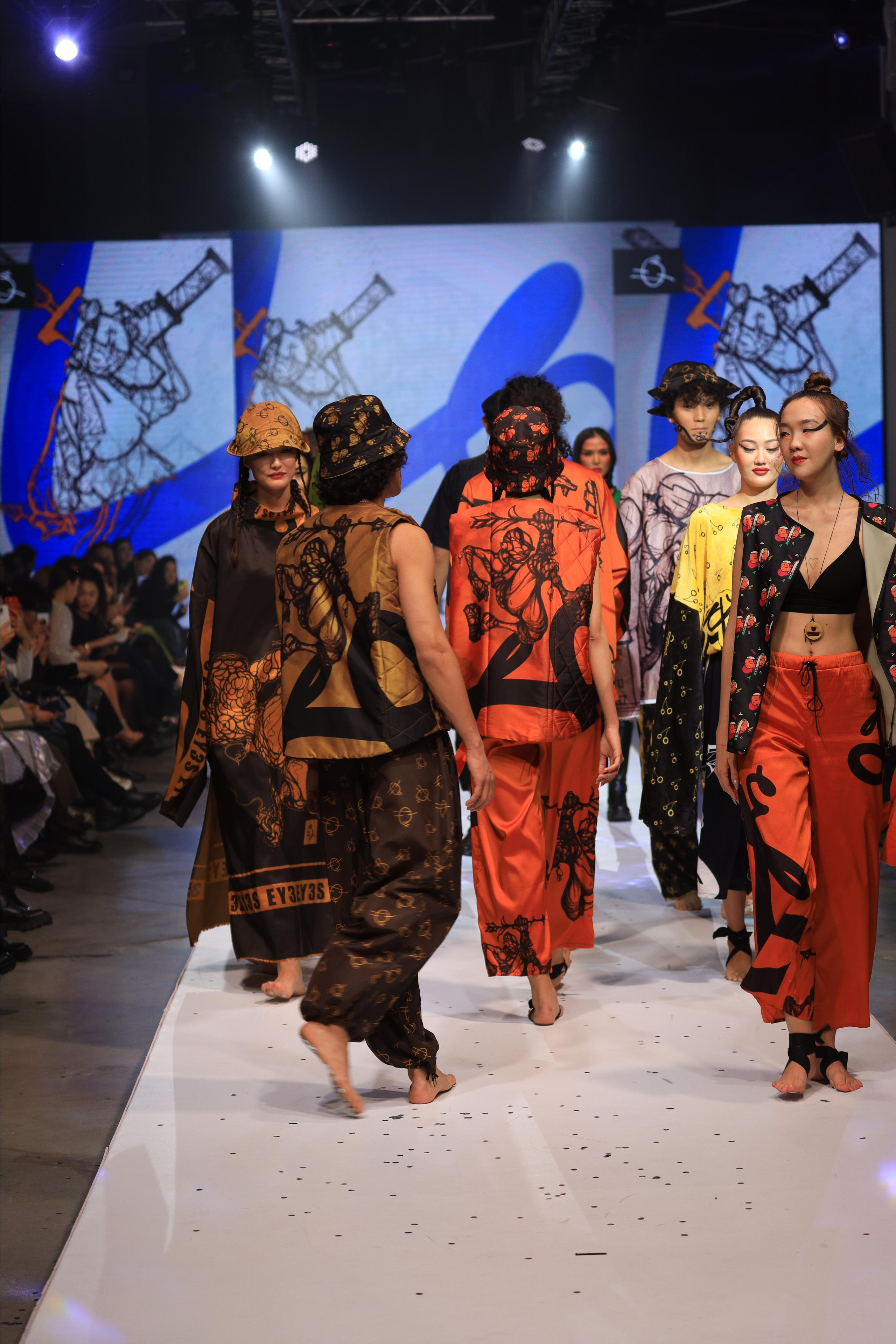 Eurasian Fashion Week 2022. Контент Фотограф в Алматы и мире Джантурина Динара