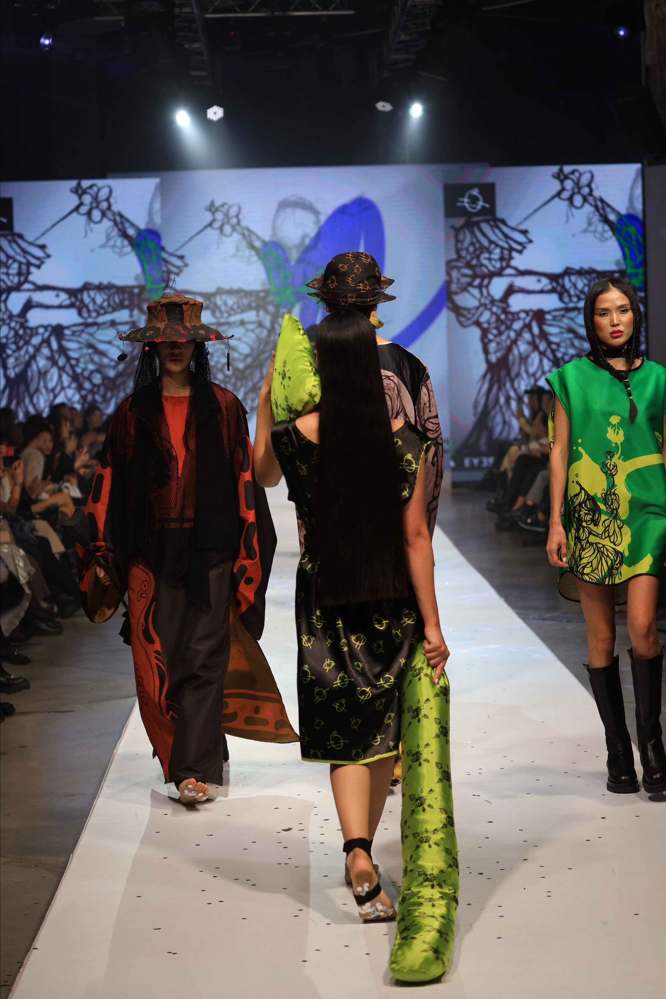 Eurasian Fashion Week 2022. Контент Фотограф в Алматы и мире Джантурина Динара