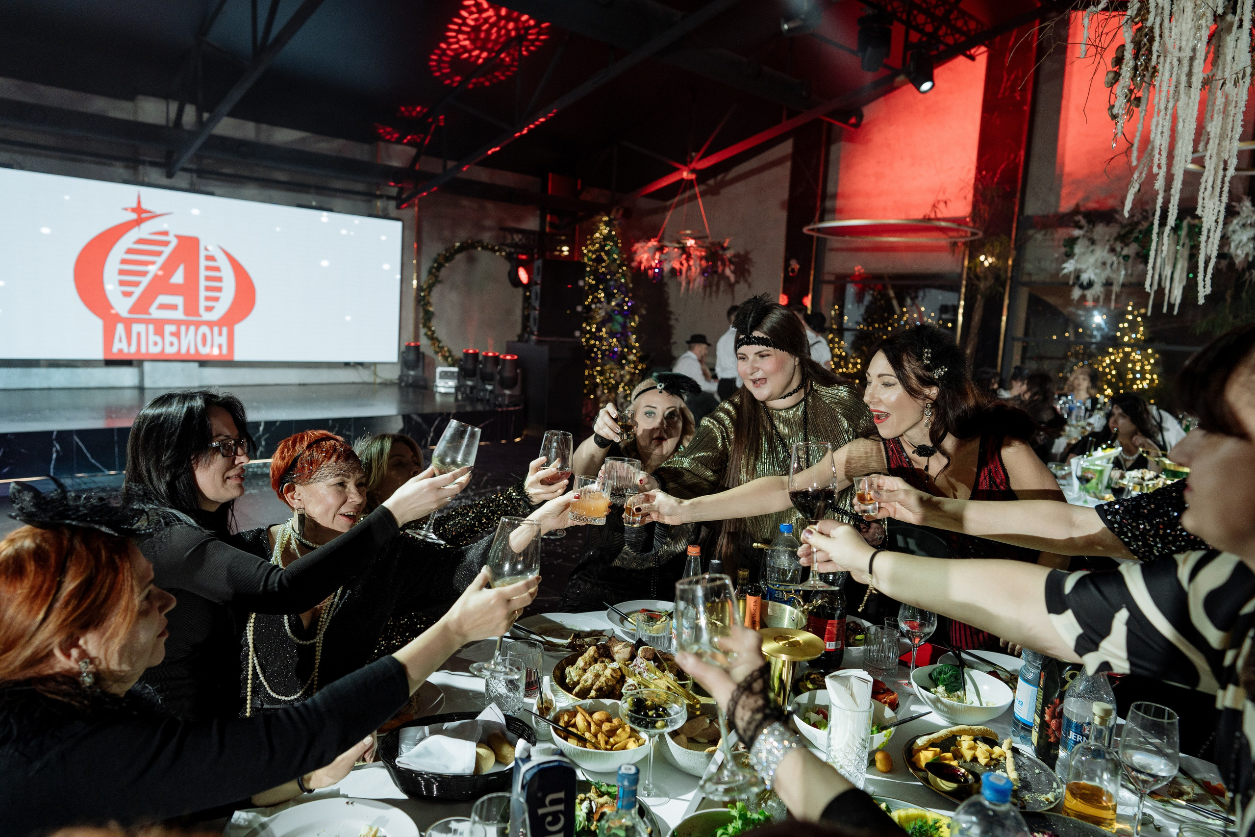 Альбион Тур