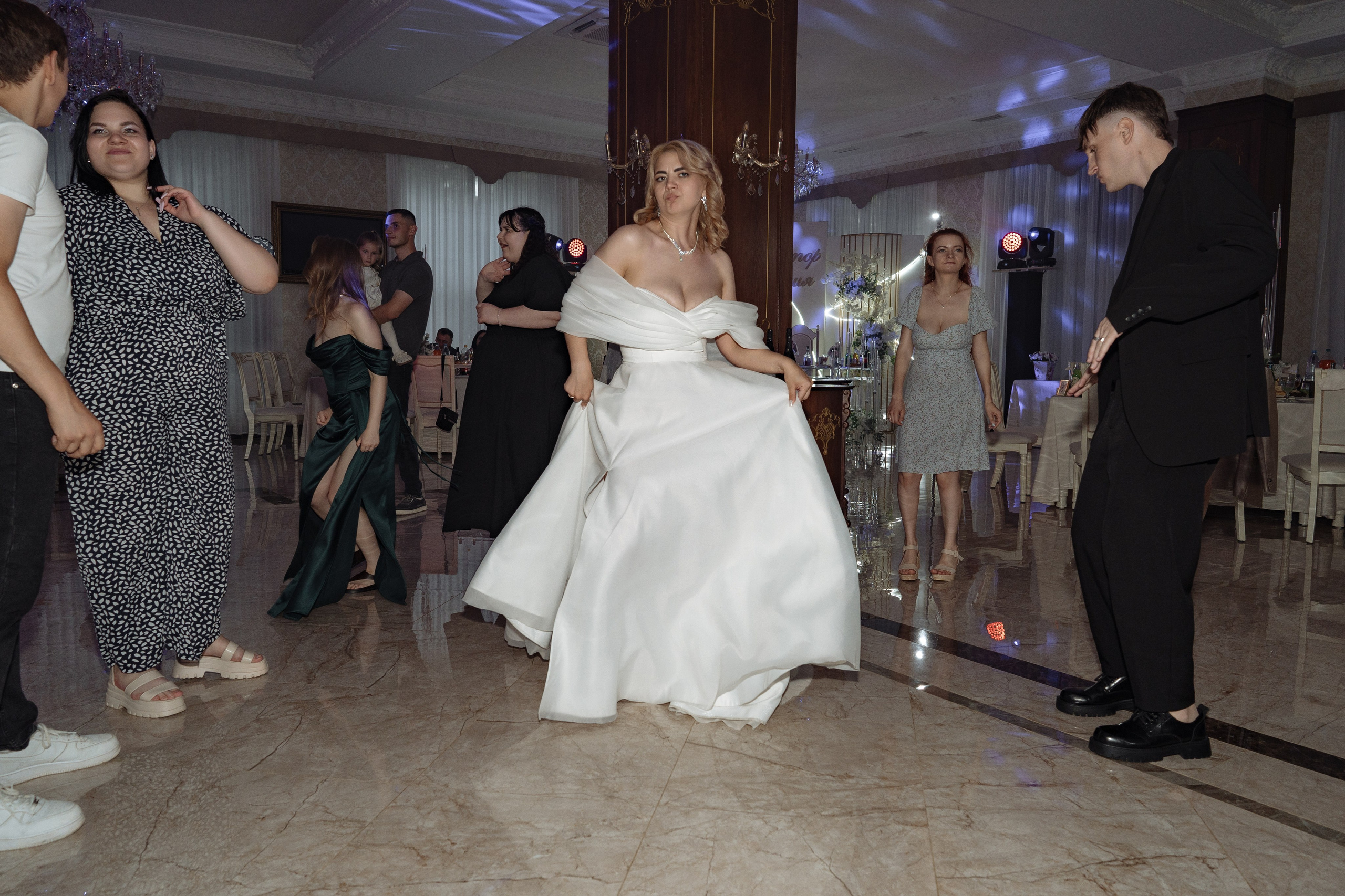 Виктор и Юлия