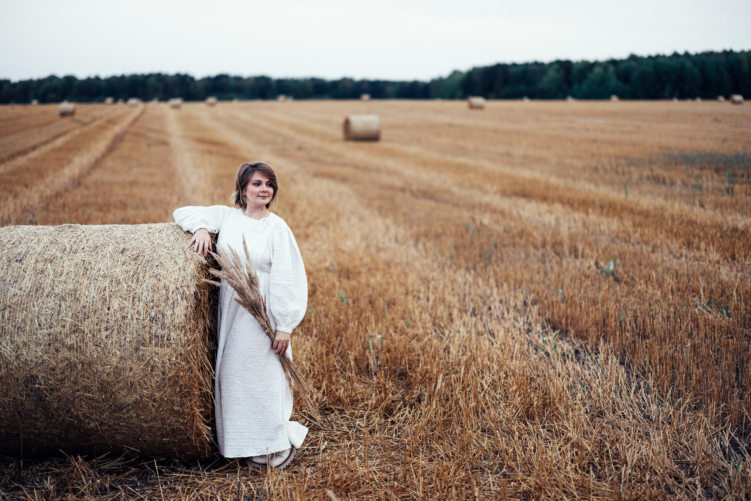 Девица в поле. Портретный арт-фотограф в Екатеринбурге Алена Нестерова
