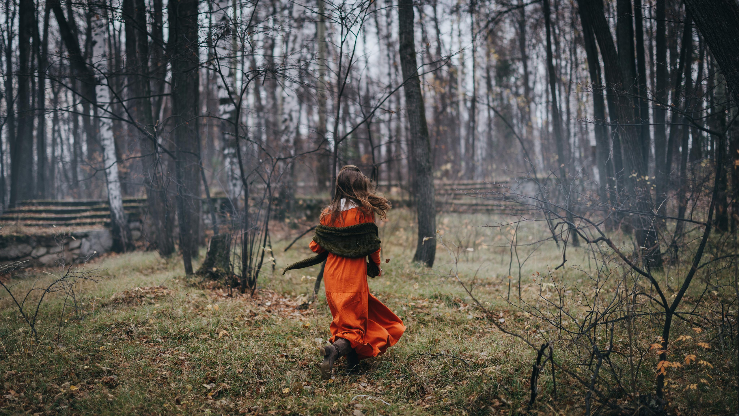Яблоки падают в небо. Портретный арт-фотограф в Екатеринбурге Алена Нестерова