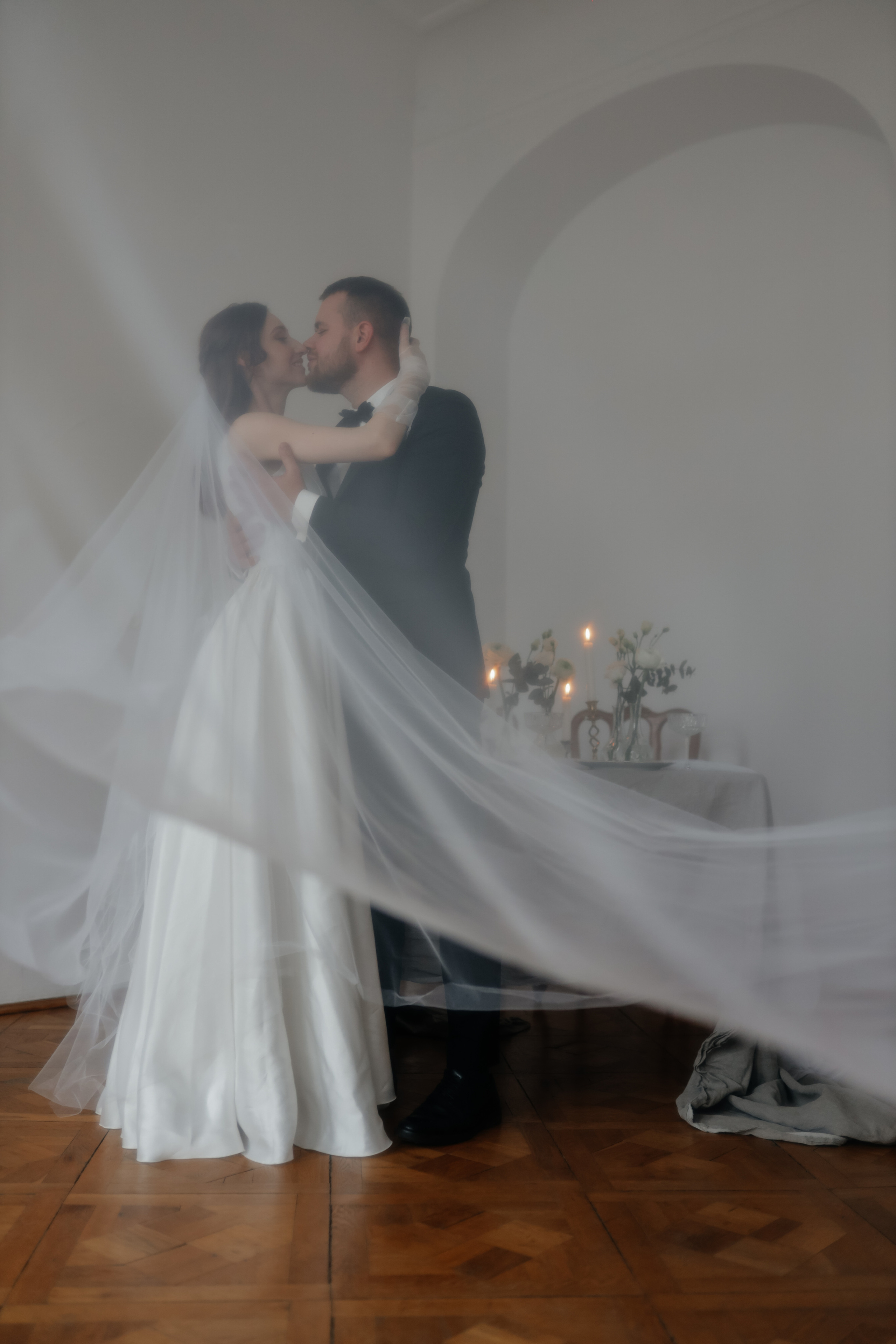 Нежность на кончиках пальцев. Свадебный и семейный фотограф в Варшаве