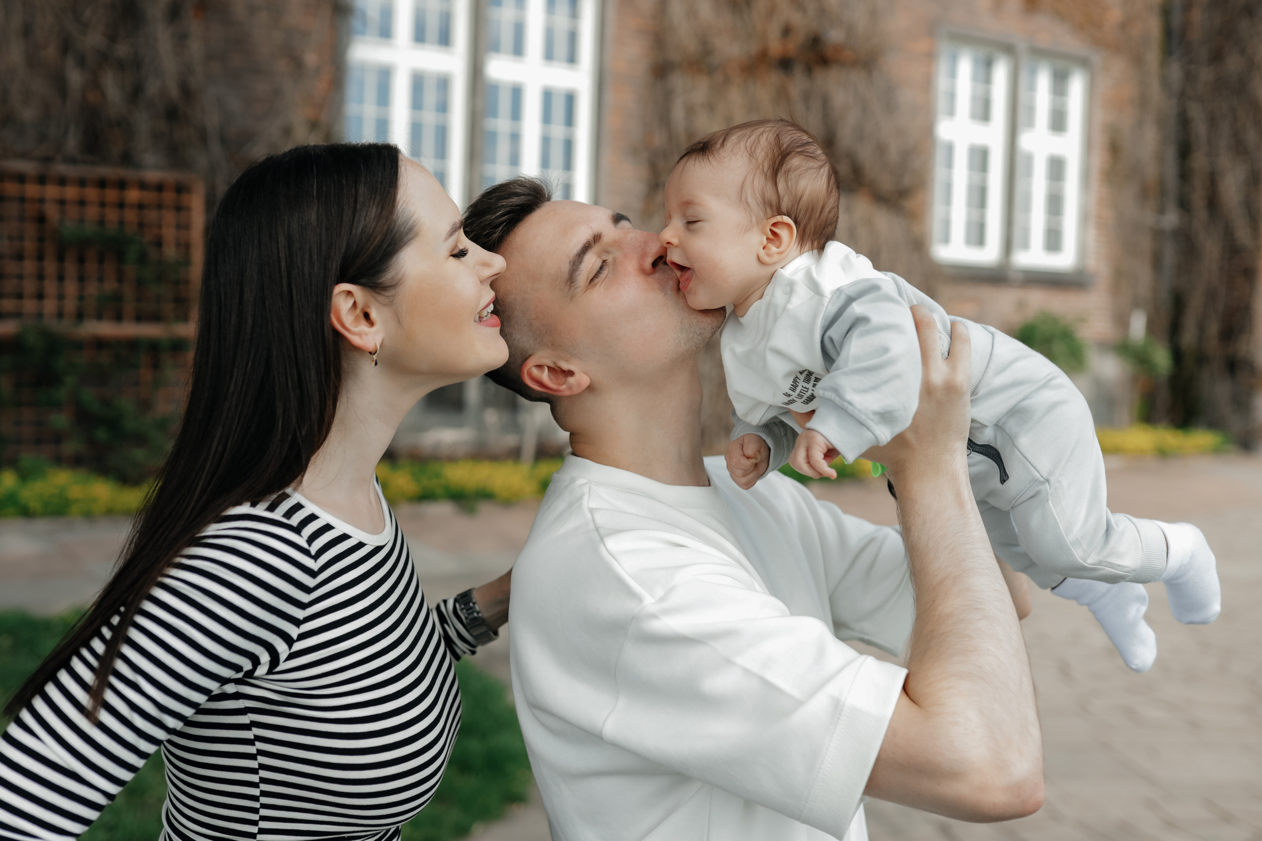 Счастье теперь втроем. Свадебный и семейный фотограф в Варшаве