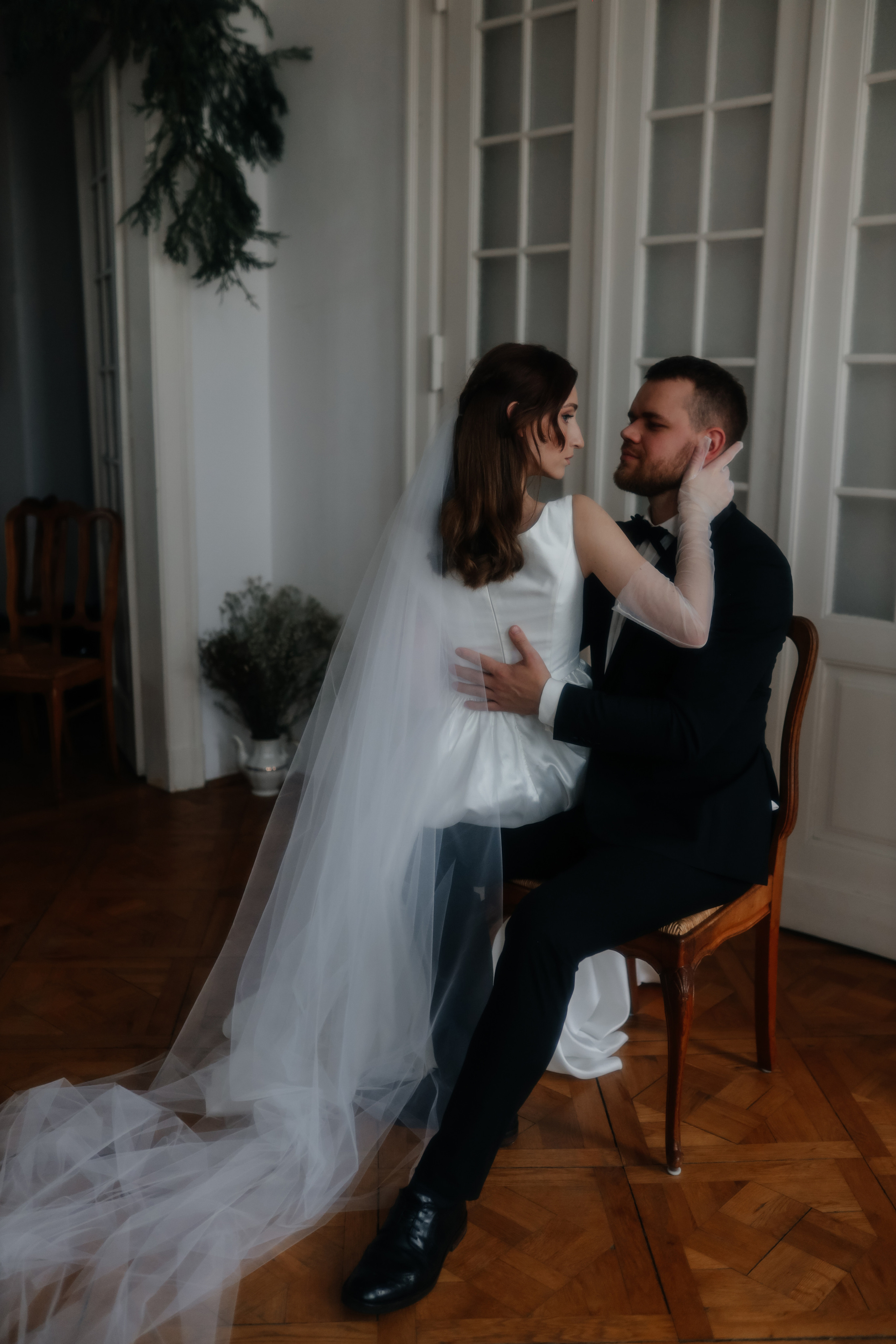 Нежность на кончиках пальцев. Свадебный и семейный фотограф в Варшаве