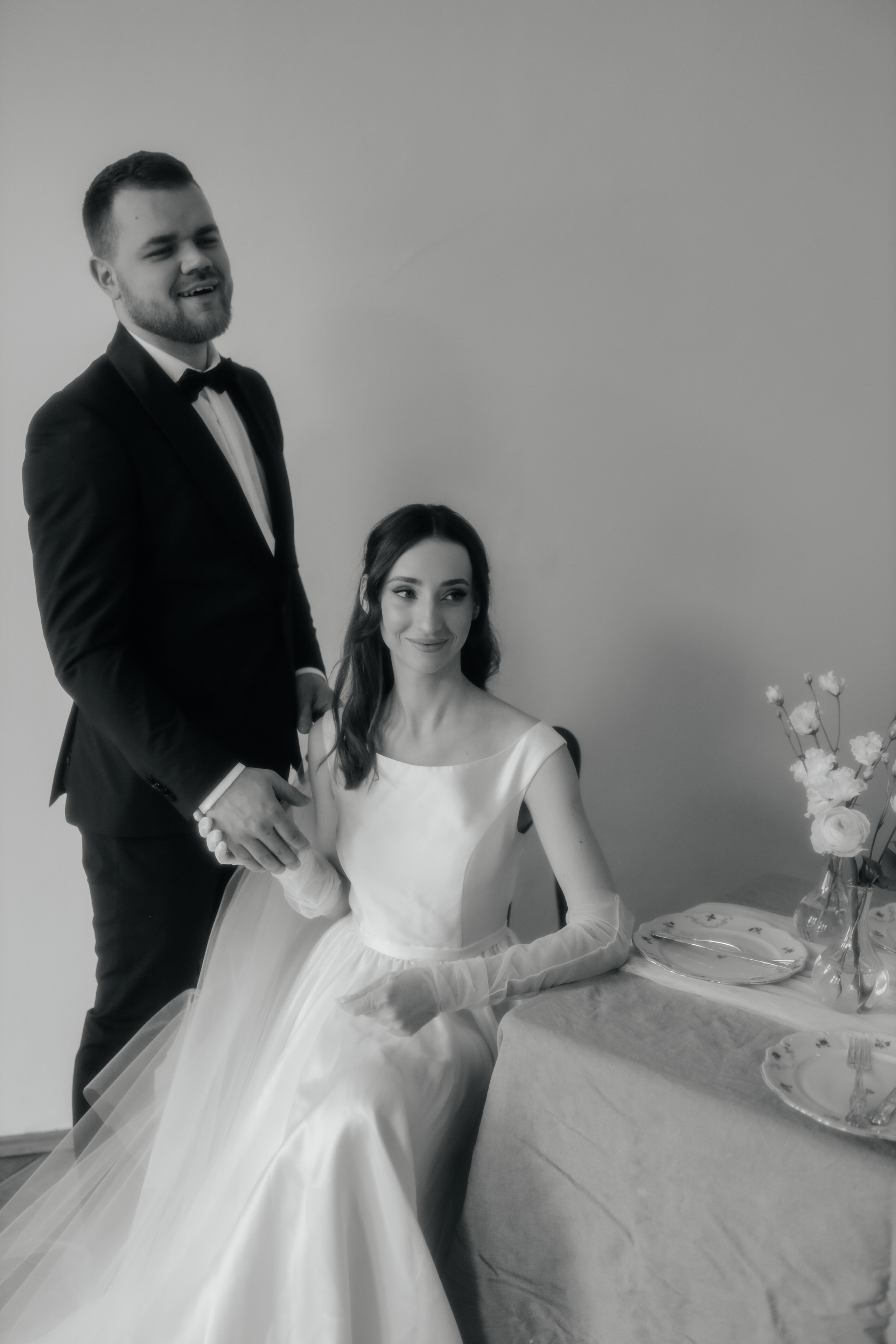 Нежность на кончиках пальцев. Свадебный и семейный фотограф в Варшаве