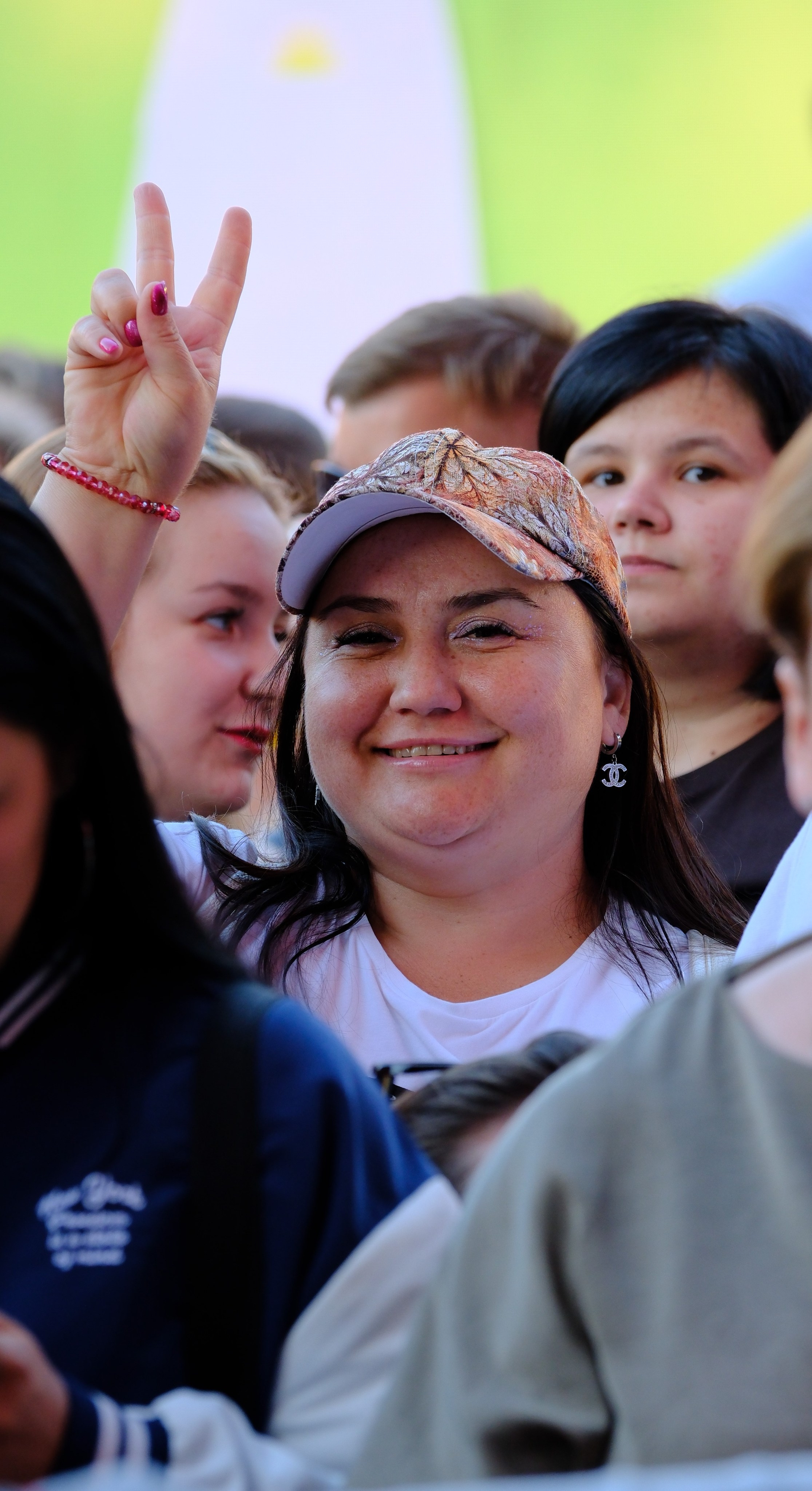 Диана Арбенина (группа «Ночные снайперы») — Москва, МТС Live Лето 2024. RedGeek - блогер и стручњак за образовање и ИТ Кирил Ситнов