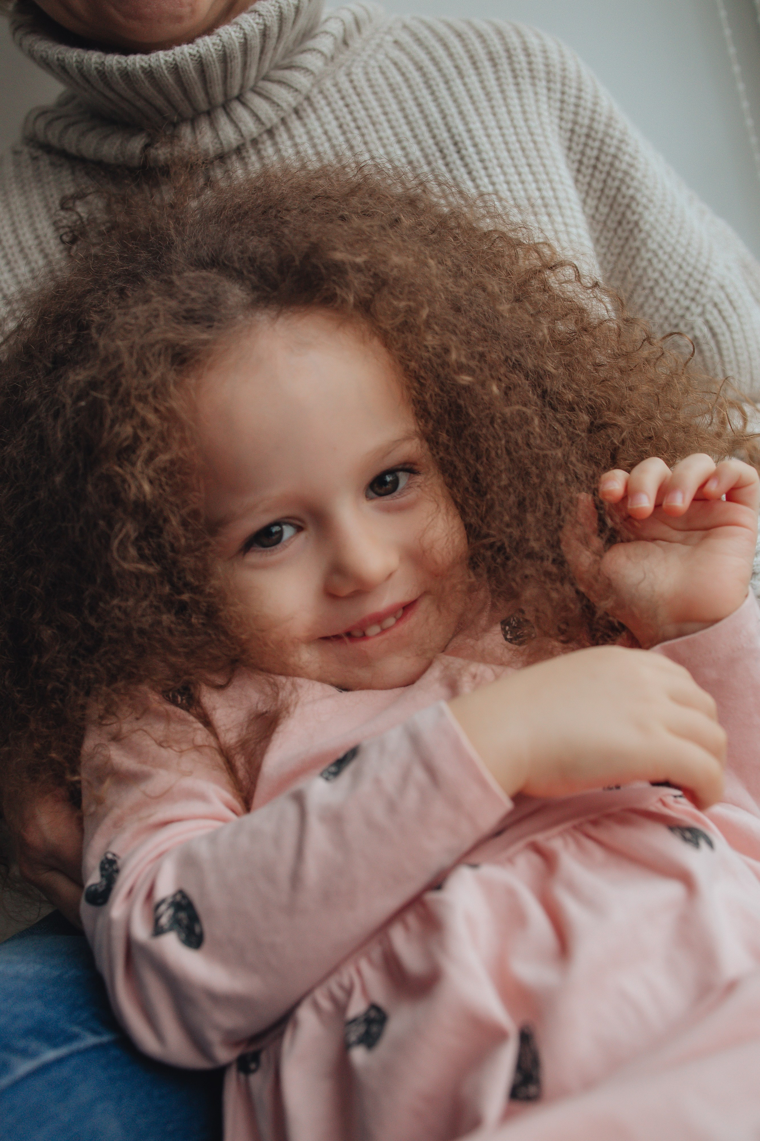 В ожидании сестренки перед Новым годом. Фотограф Новосибирск
