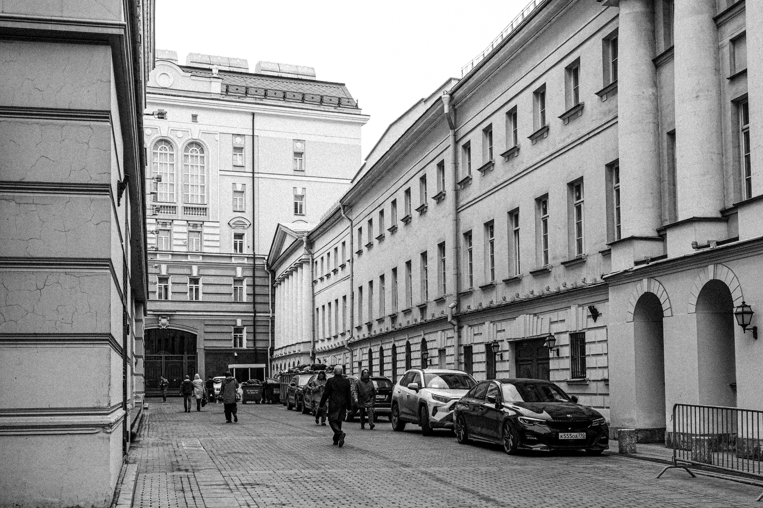 Весна 2026 ЧБ. Фотограф в Москве — Рина Серёгина