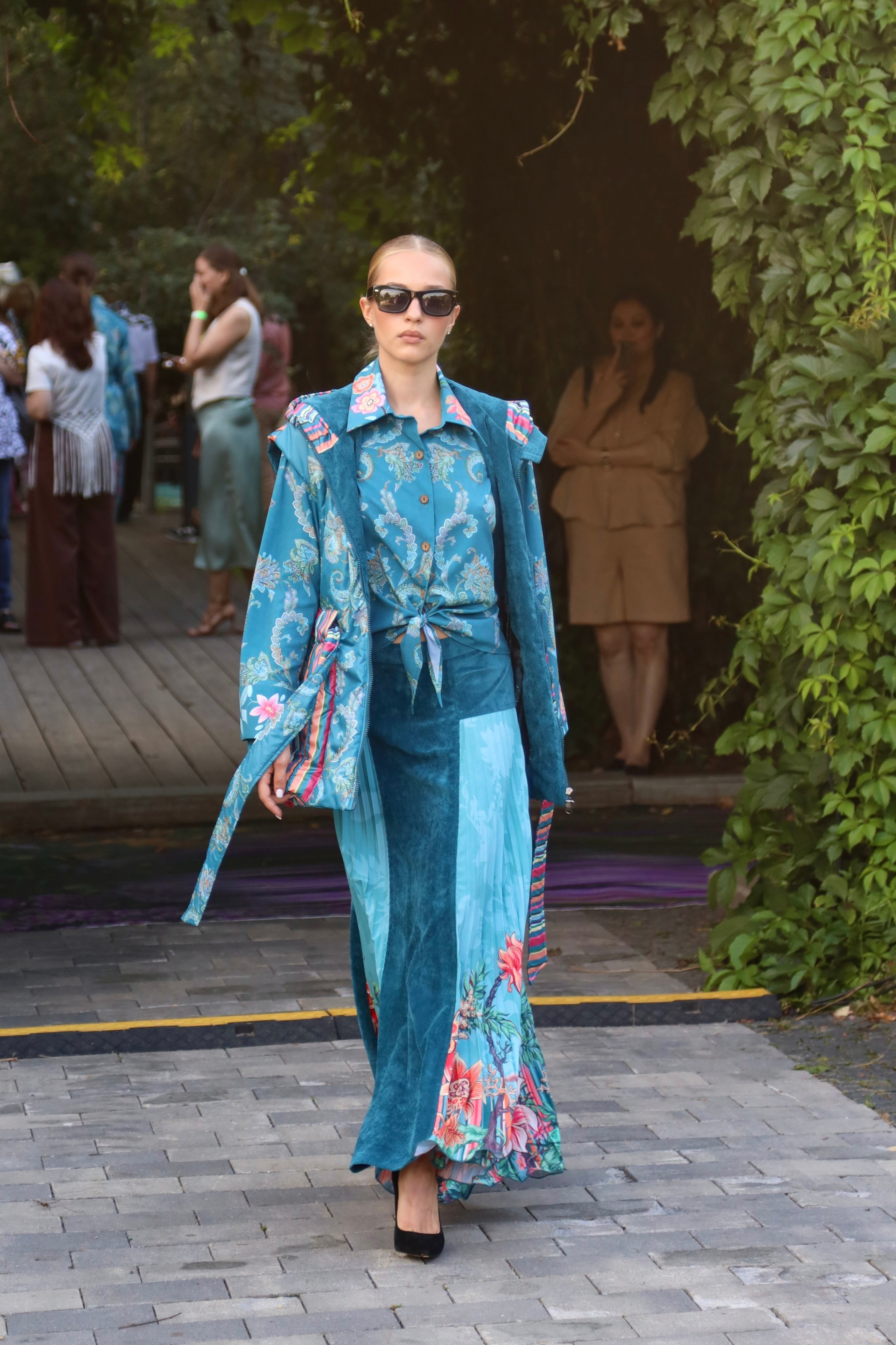 Съёмки модных показов. Фотограф в Москве — Рина Серёгина — съёмка в студии и репортаж