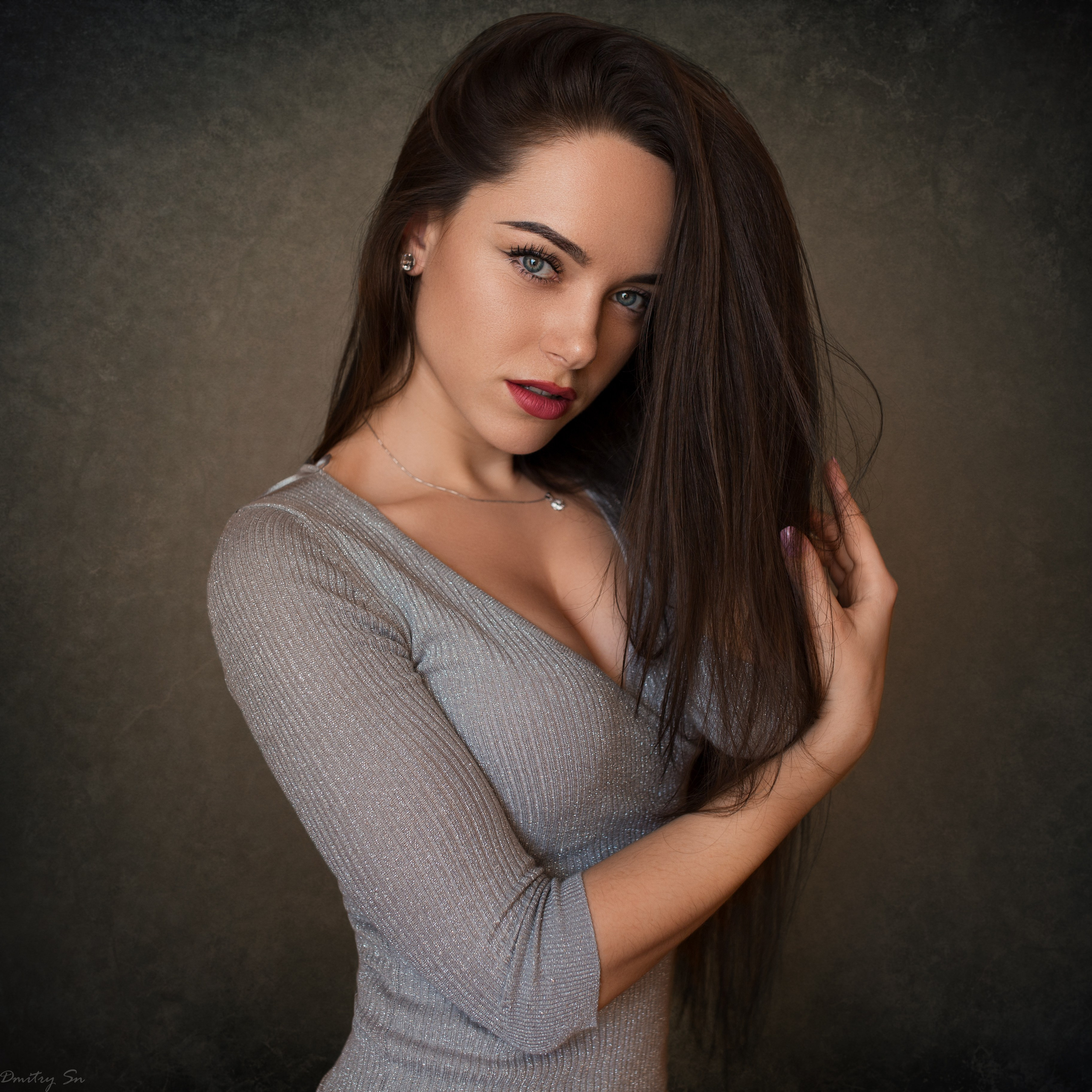 Минимализм у окна с Екатериной для «себя»