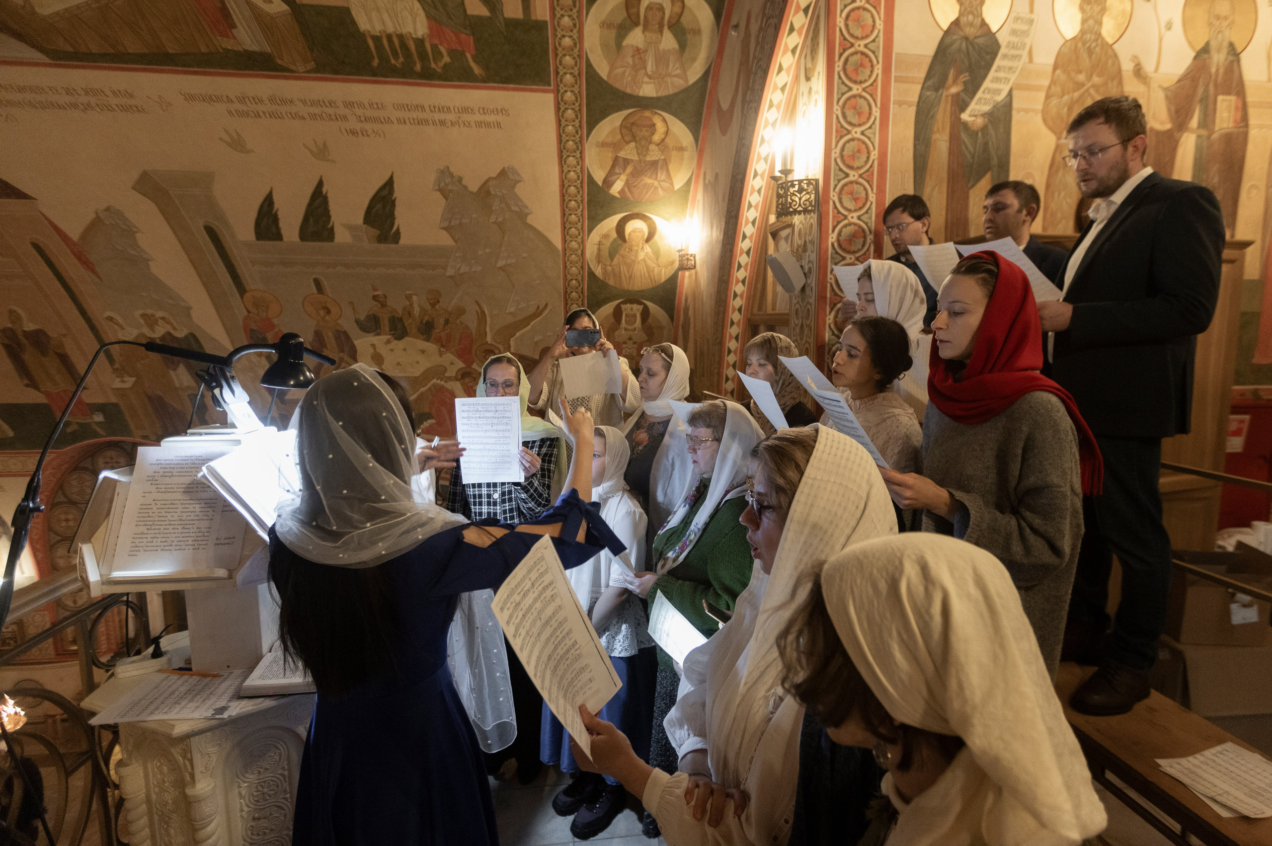 Рождество в храме Св. Вмч. Димитрия Солунского. Интерьерный фотограф в Москве Роман Потапов