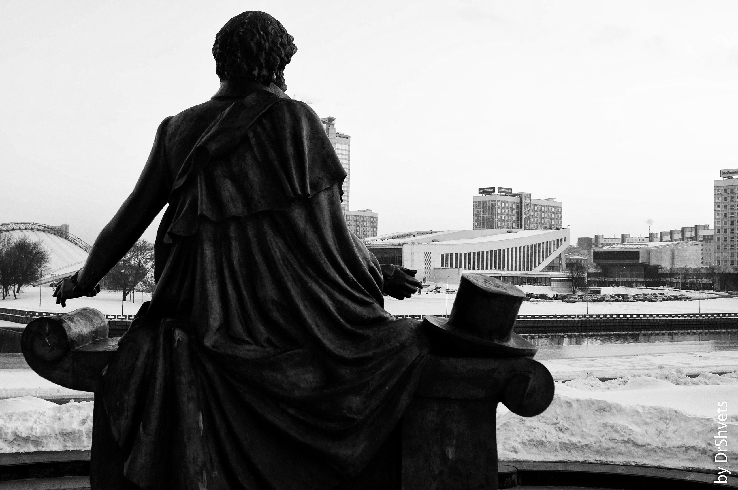 Минск. Фотограф Антон Швец — Монохромная реальность