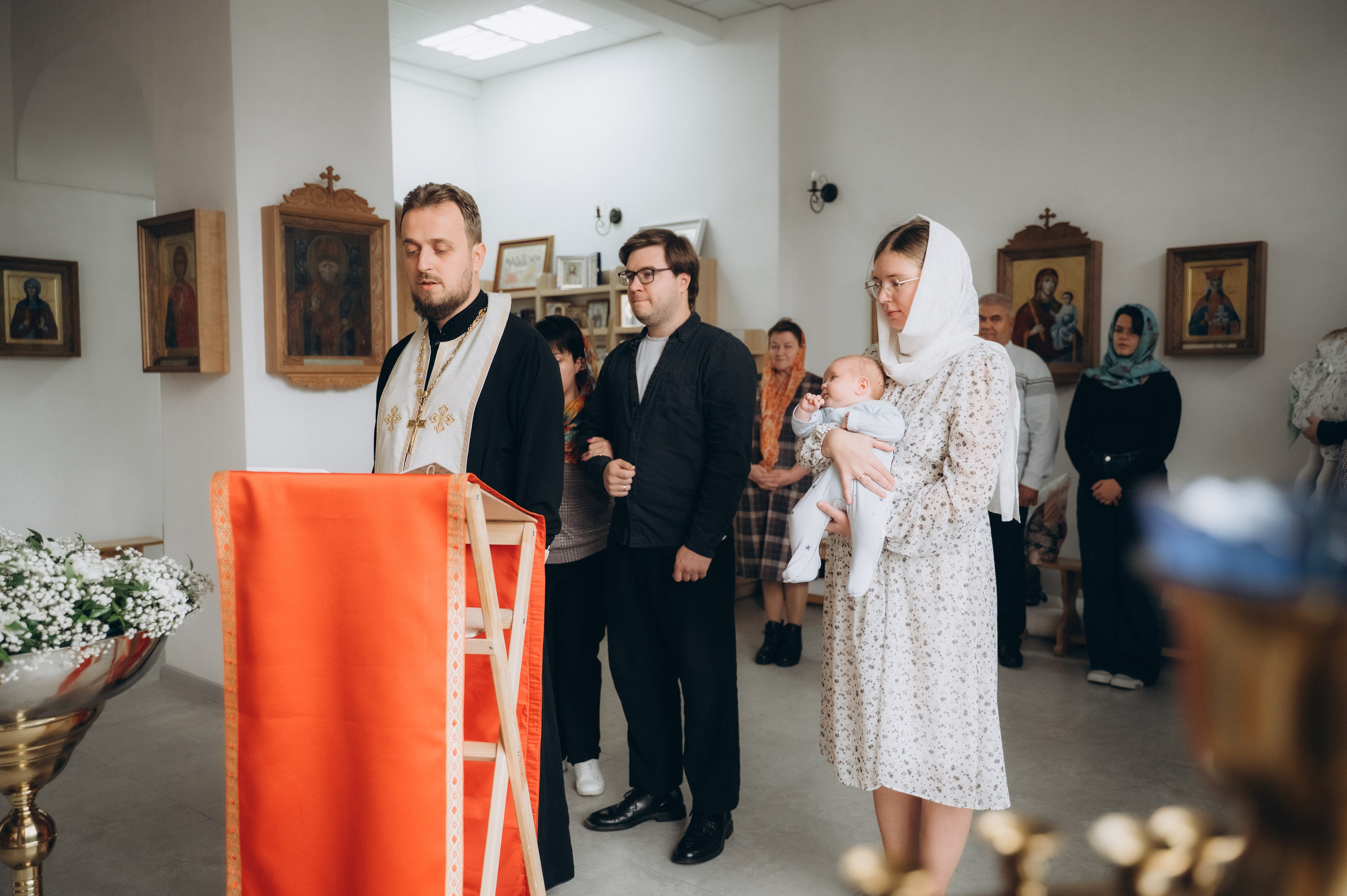 Крещение Ромы (Приход храма святой Равноапостольной княгини Ольги). Семейный фотограф в Минске Дарья Дреко