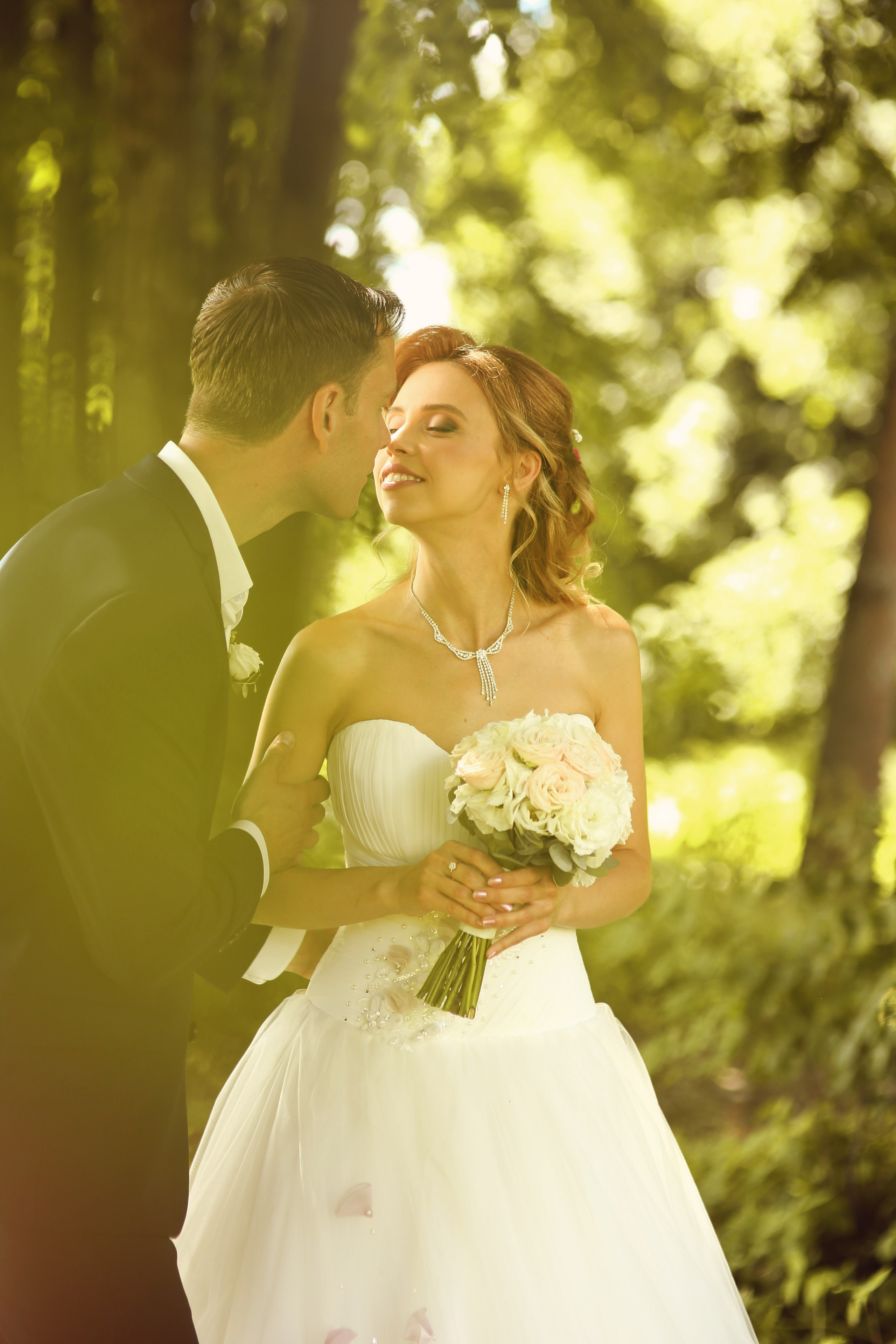 Свадебная прогулка в Ярославле. Свадебный и репортажный фотограф в Ярославле и Санкт-Петербурге Роман Микрюков