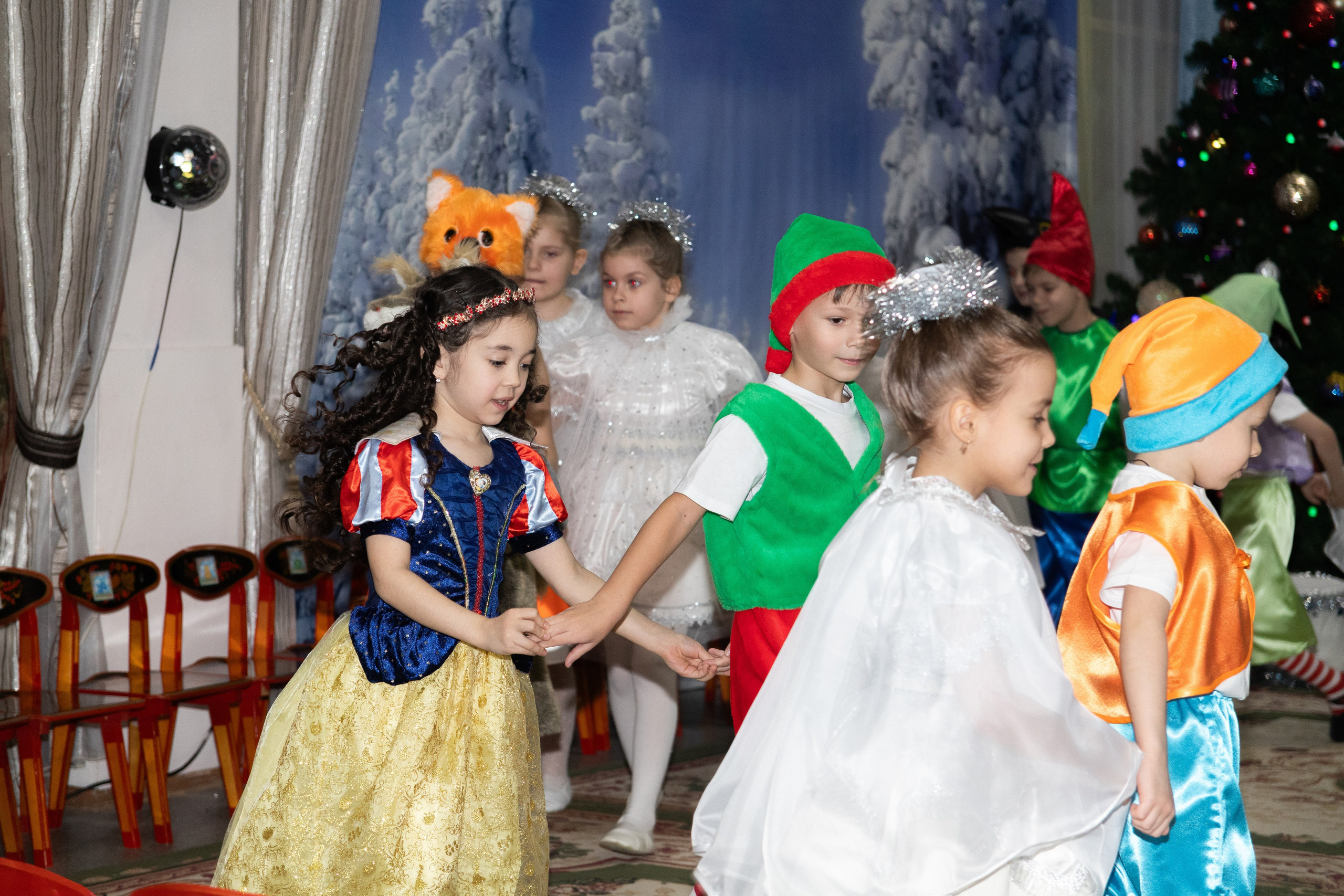 Новогодний утренник подготовительной группы. Индивидуальный и свадебный фотограф в Москве, Электростали и Туле Кадейкина Екатерина