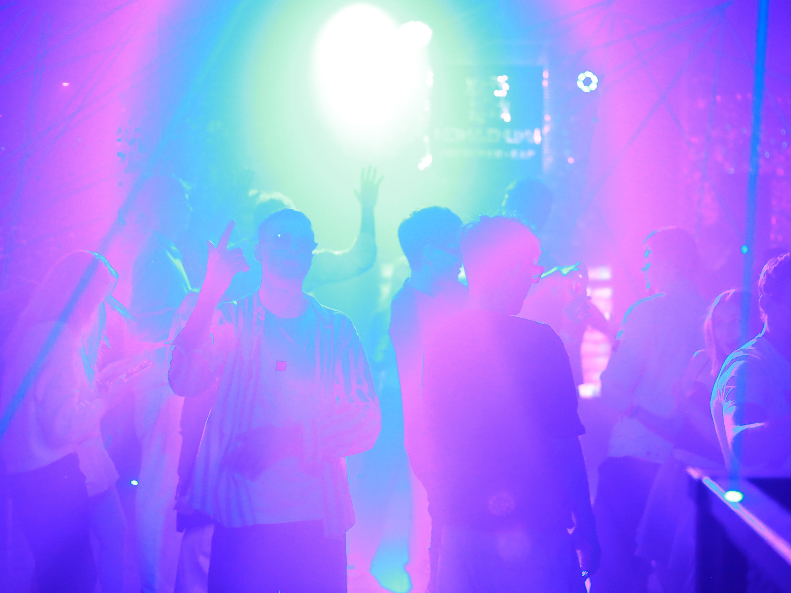 Клуб Резиденция лучшее. Контакты