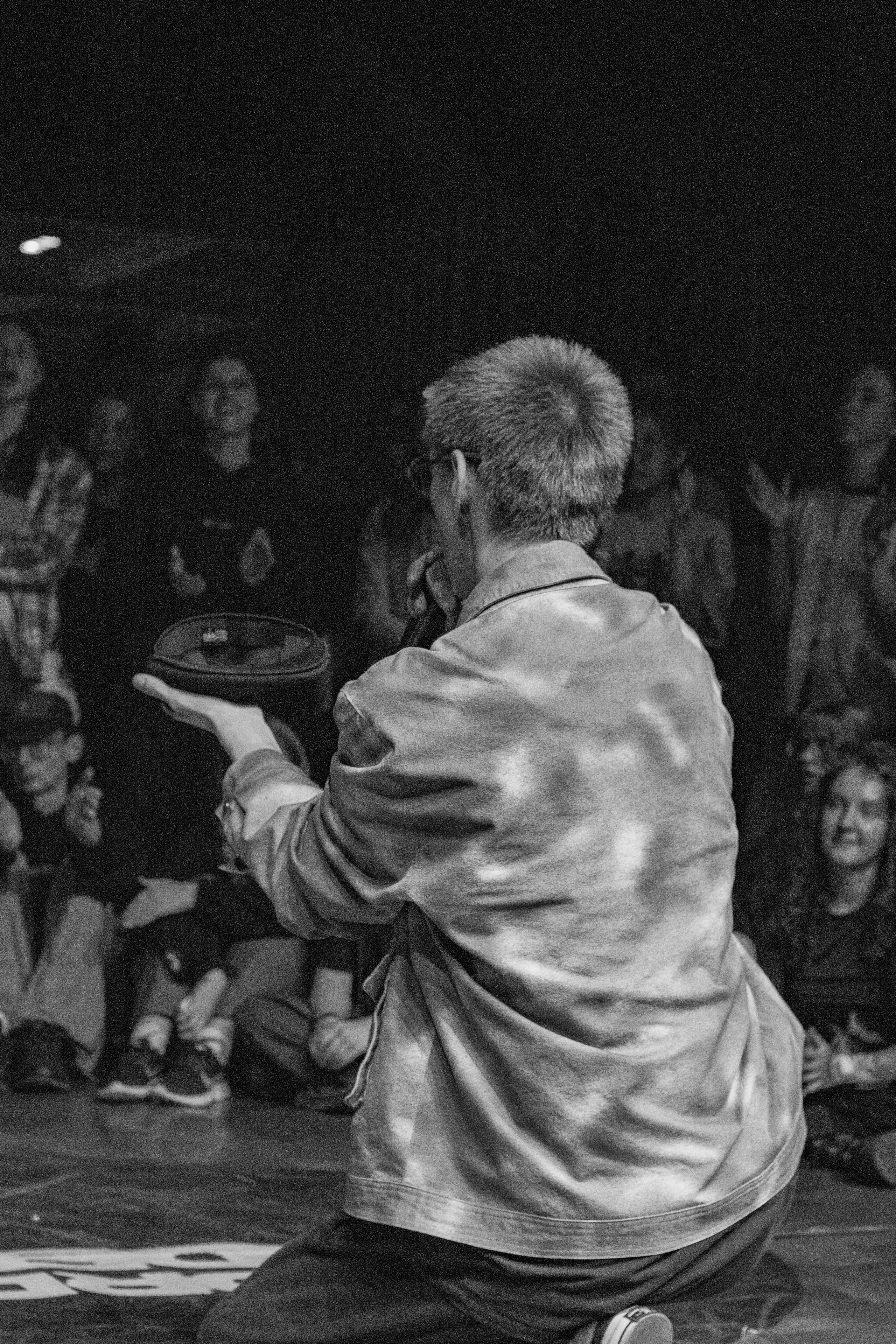 LORDS OF THE UNDERGROUND 27/10/25 (@youlovebu). Соня бу тебя сфоткала