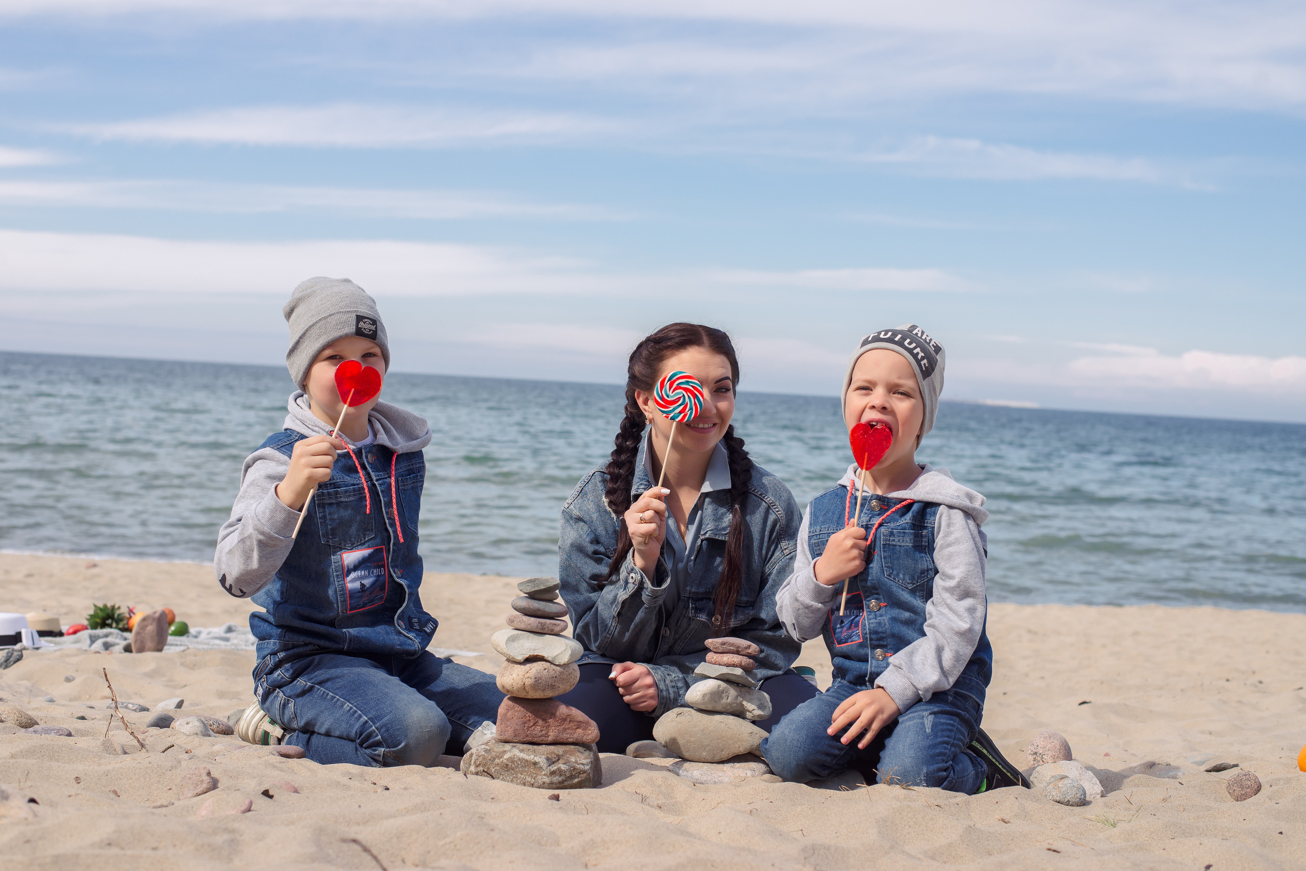 Семейная фотопрогулка на море. Свадебный фотограф  Калининград | Москва|