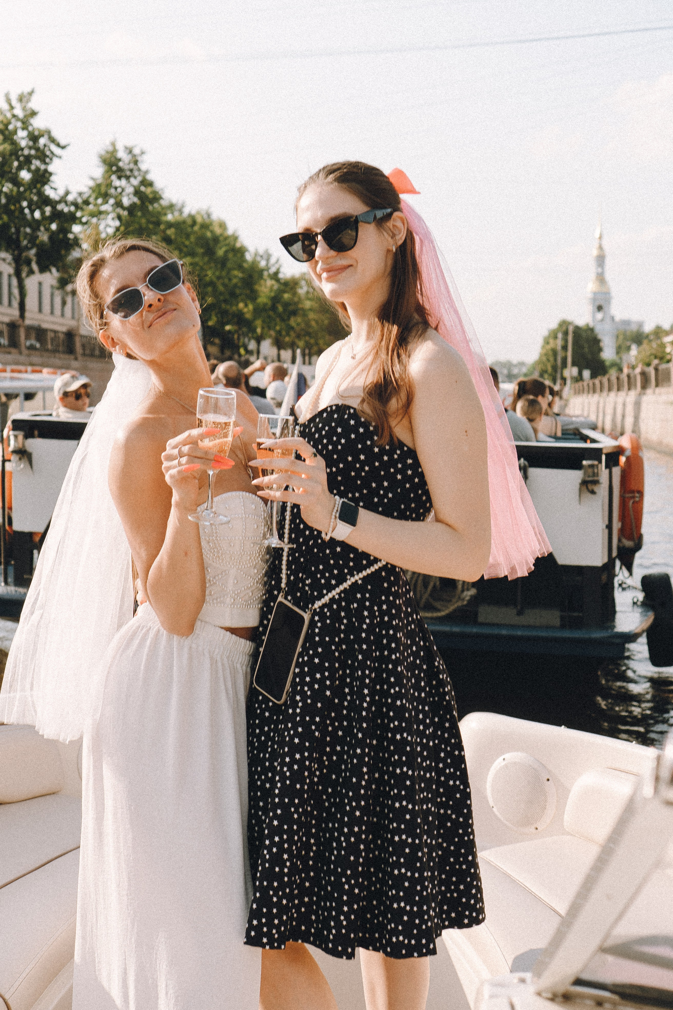 ДЕВИЧНИК НА КАТЕРЕ. Профессиональный фотограф, Санкт-Петербург — Виктория Богомолова