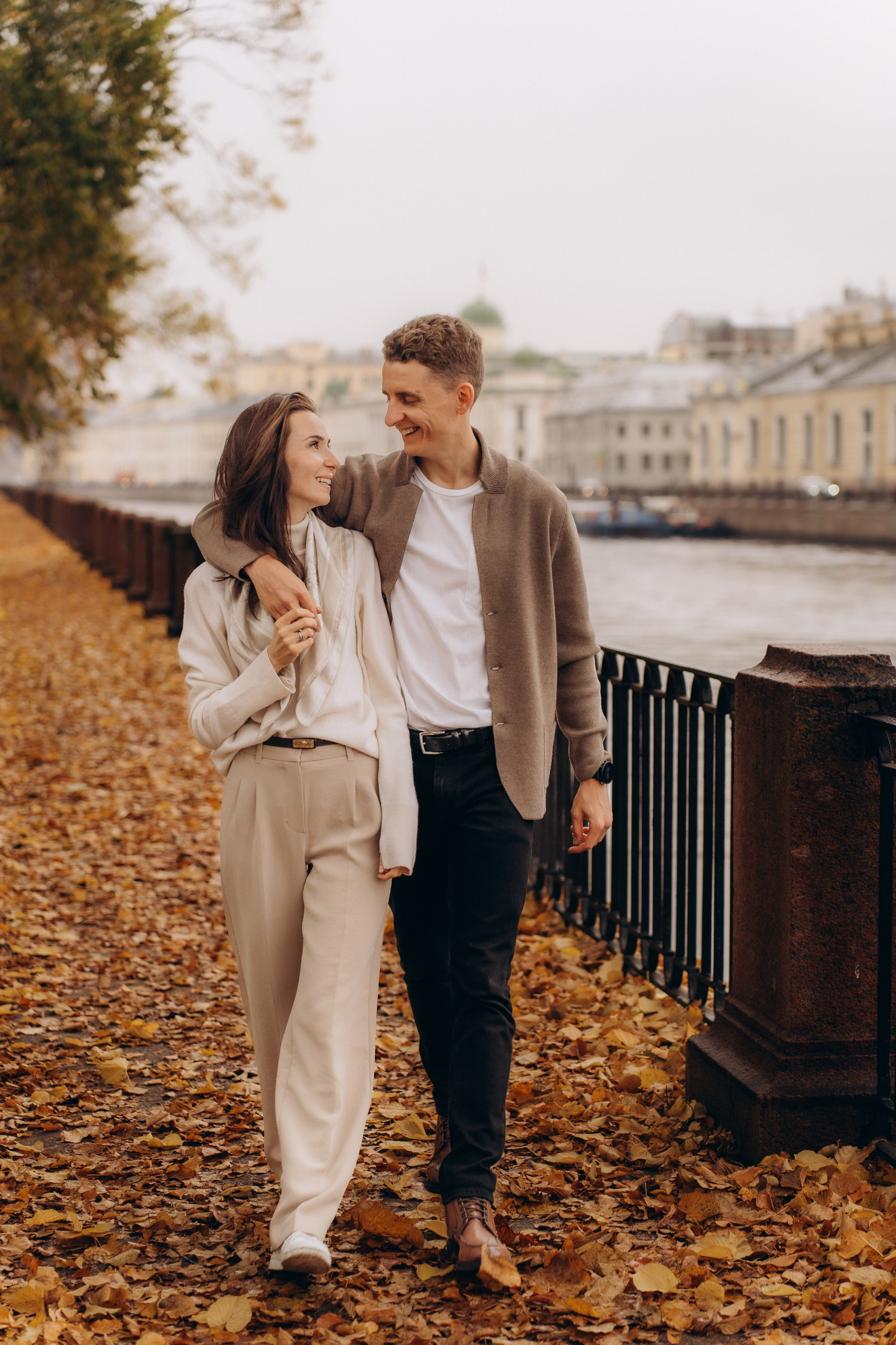 Фотосессия лавстори в Санкт-Петербурге. Семейный и свадебный фотограф в Санкт-Петербурге Соколов| портреты, репортаж, коммерческая съемка