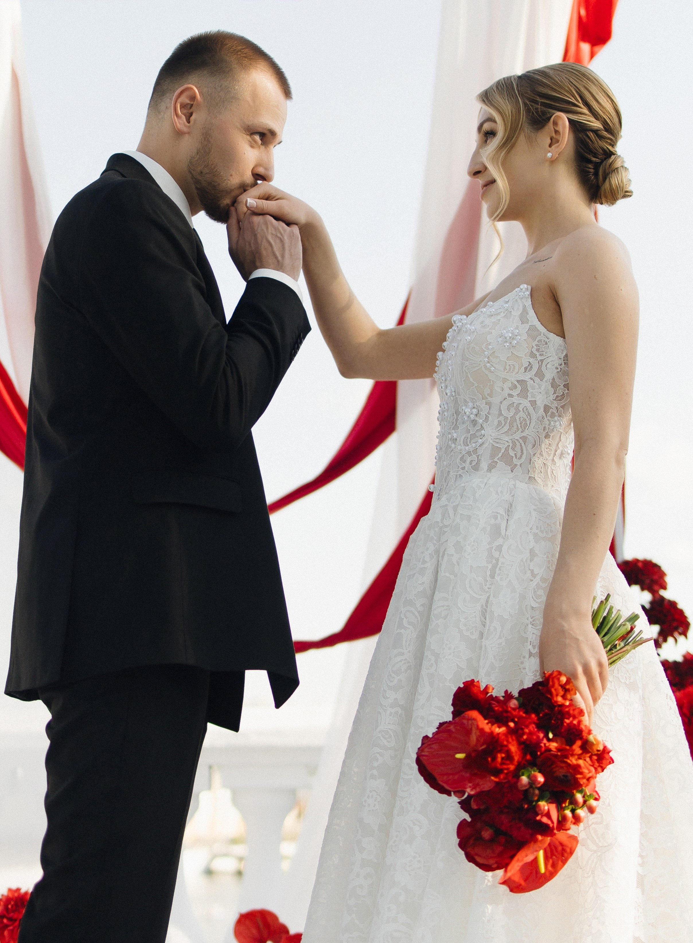 От любви есть только одно средство: любить ещё больше