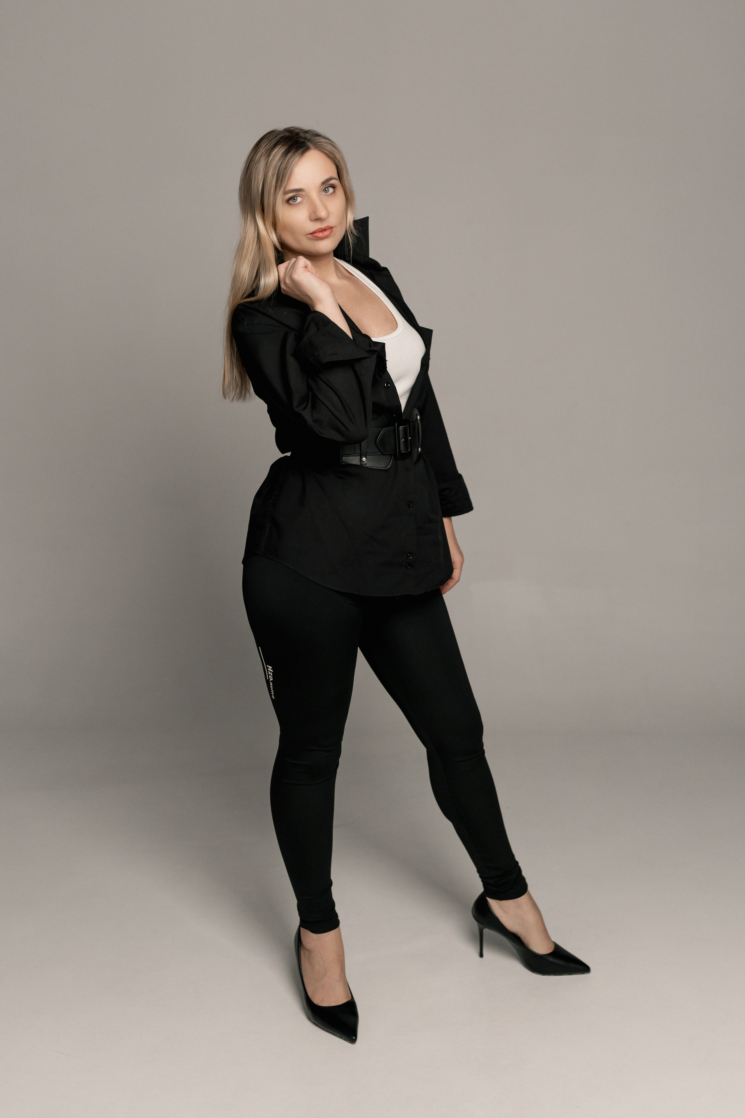 Фотосессия для модельных тестов. Фотограф Ким Наталья в Красноярске