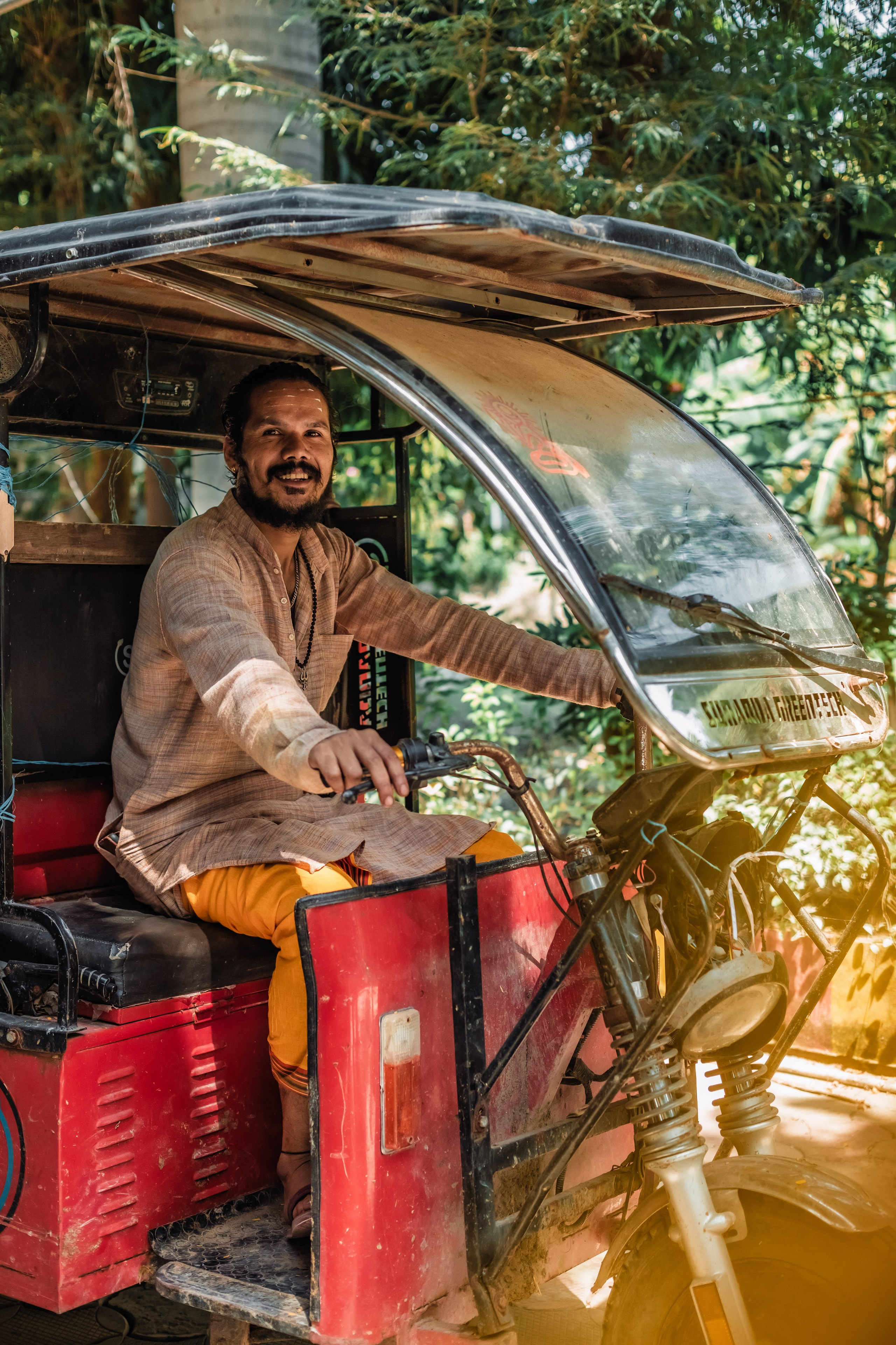 Devraha baba ji ashram life 2025. Mariam Bagdasaryan