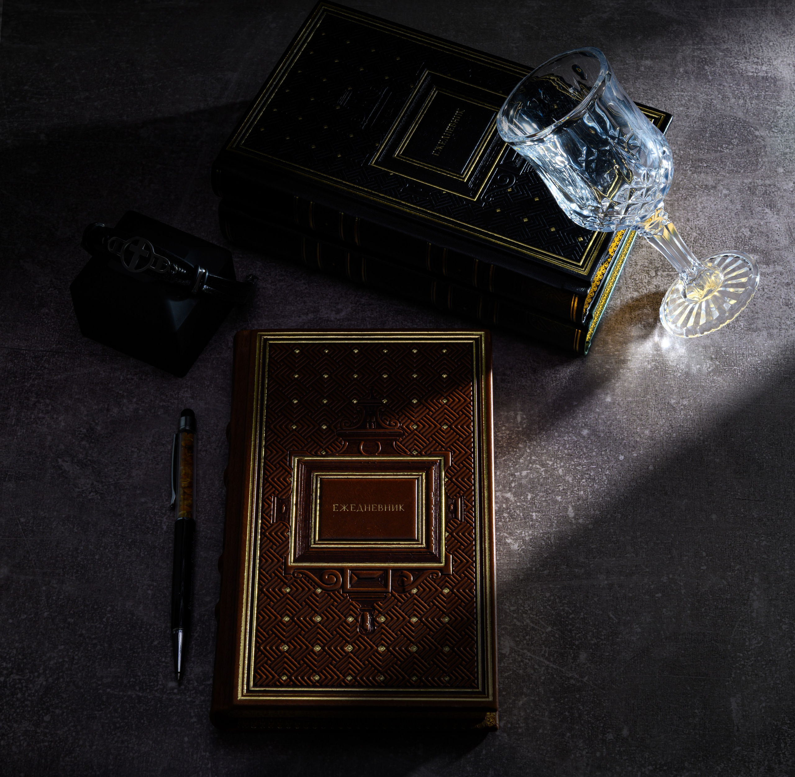 Предметная, рекламная фотосъёмка книг, ежедневников. Студия Елены Богдан