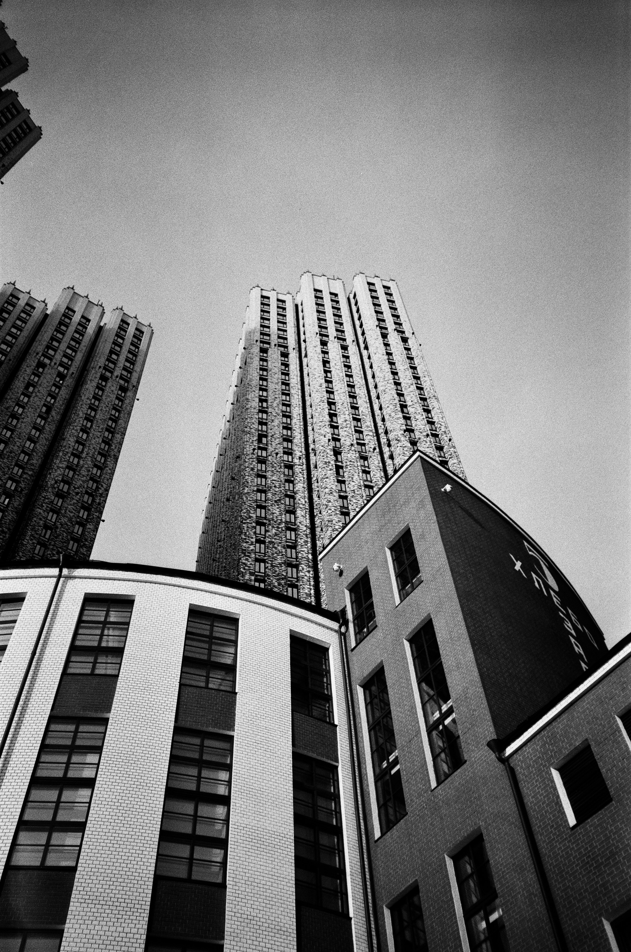 Центр Зотов / выставка От утопии к театру (Мейерхольд) / Cosina CX-1