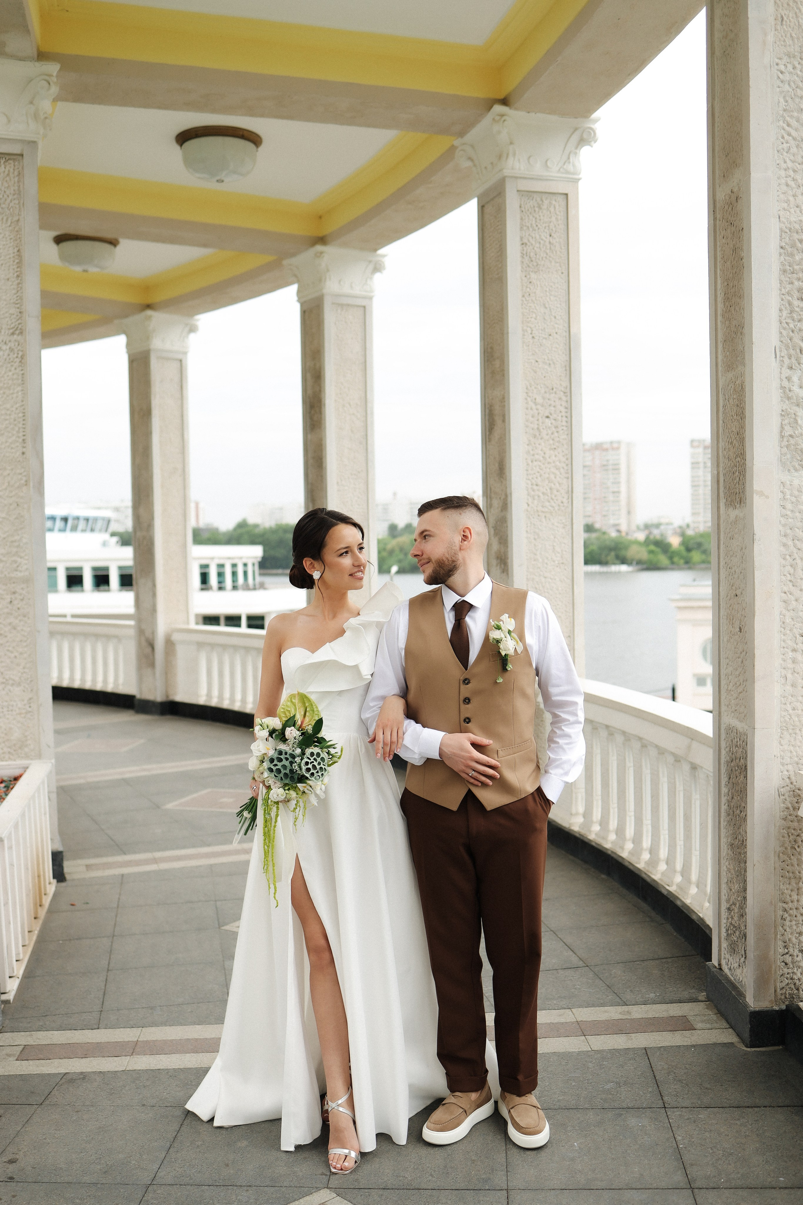 Е. +  П. С утренних сборов и до торта. Семейный и lovestory фотограф в Москве Светлана Коняхина