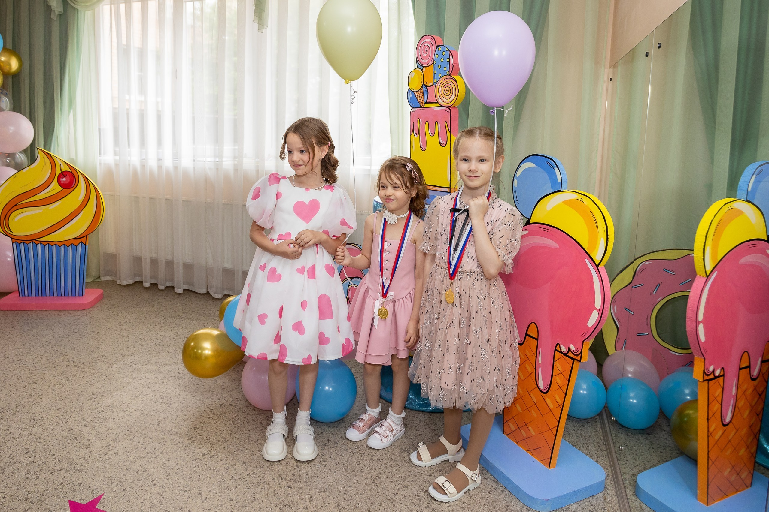 Выпускной Детский сад, 2 часа, 8000. Выпускные альбомы Майкоп, Краснодар Елена Золотарева