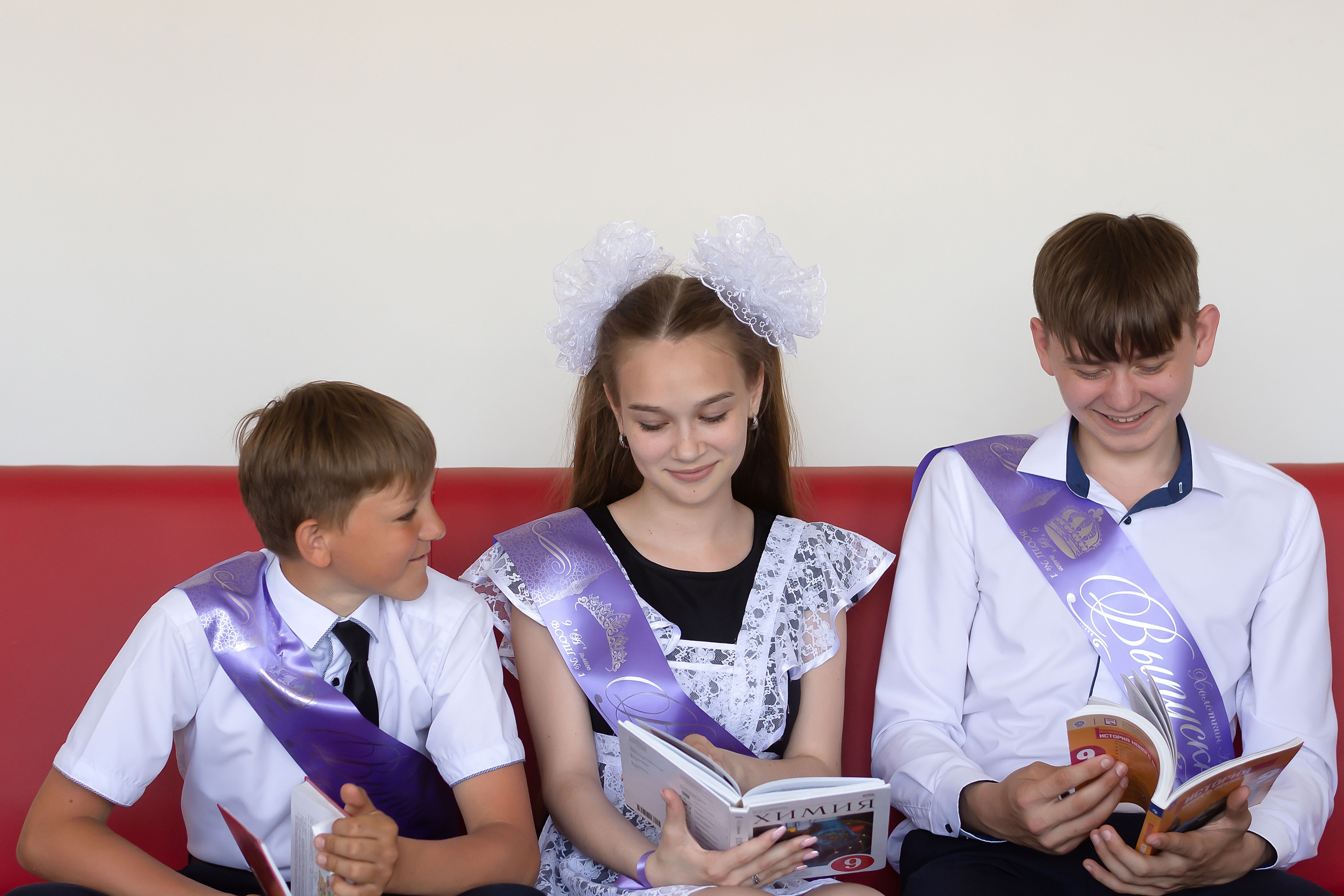 Школьные фотосессии. Школьный и детский фотограф в Новосибирской области