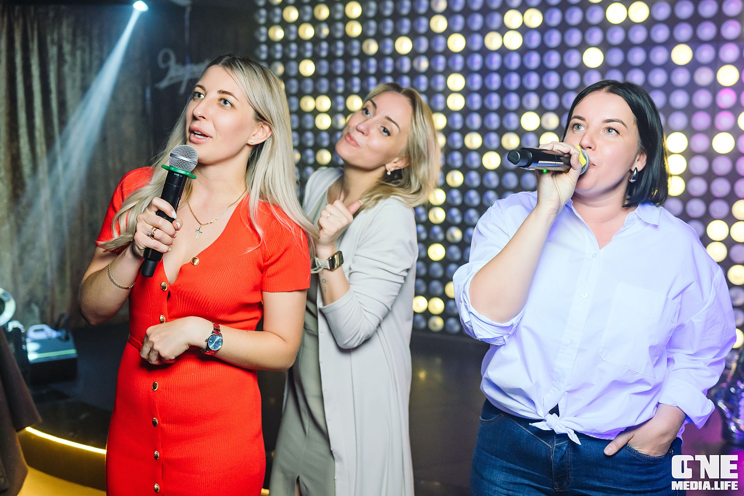 Фоторепортаж из караоке-клуба Эйфория. One Media Life: фоторепортажи, фотоотчеты с мероприятий и заведений