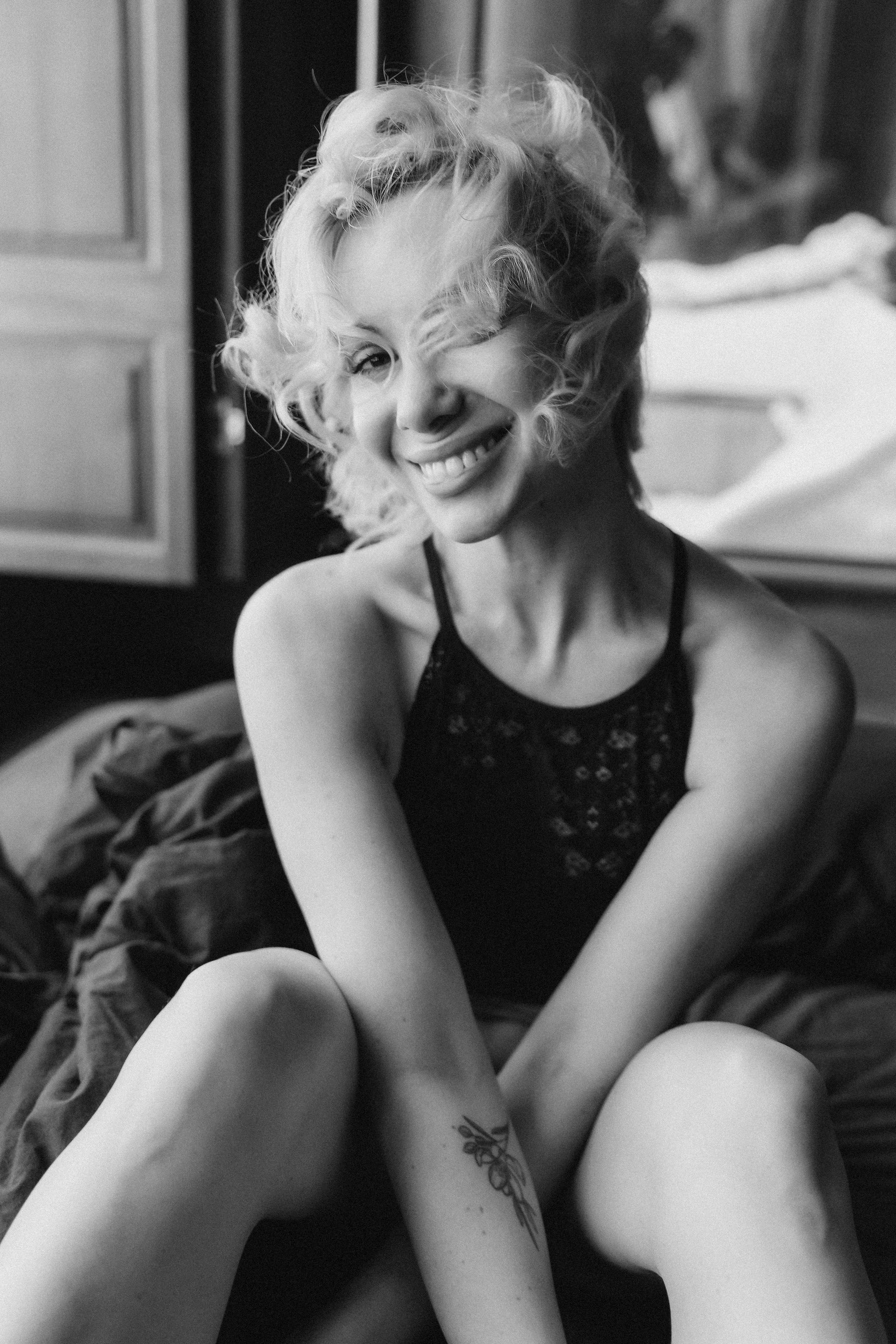 Женский портрет в студии с естественным светом. Фотограф Санкт-Петербург Светлана Вежновец