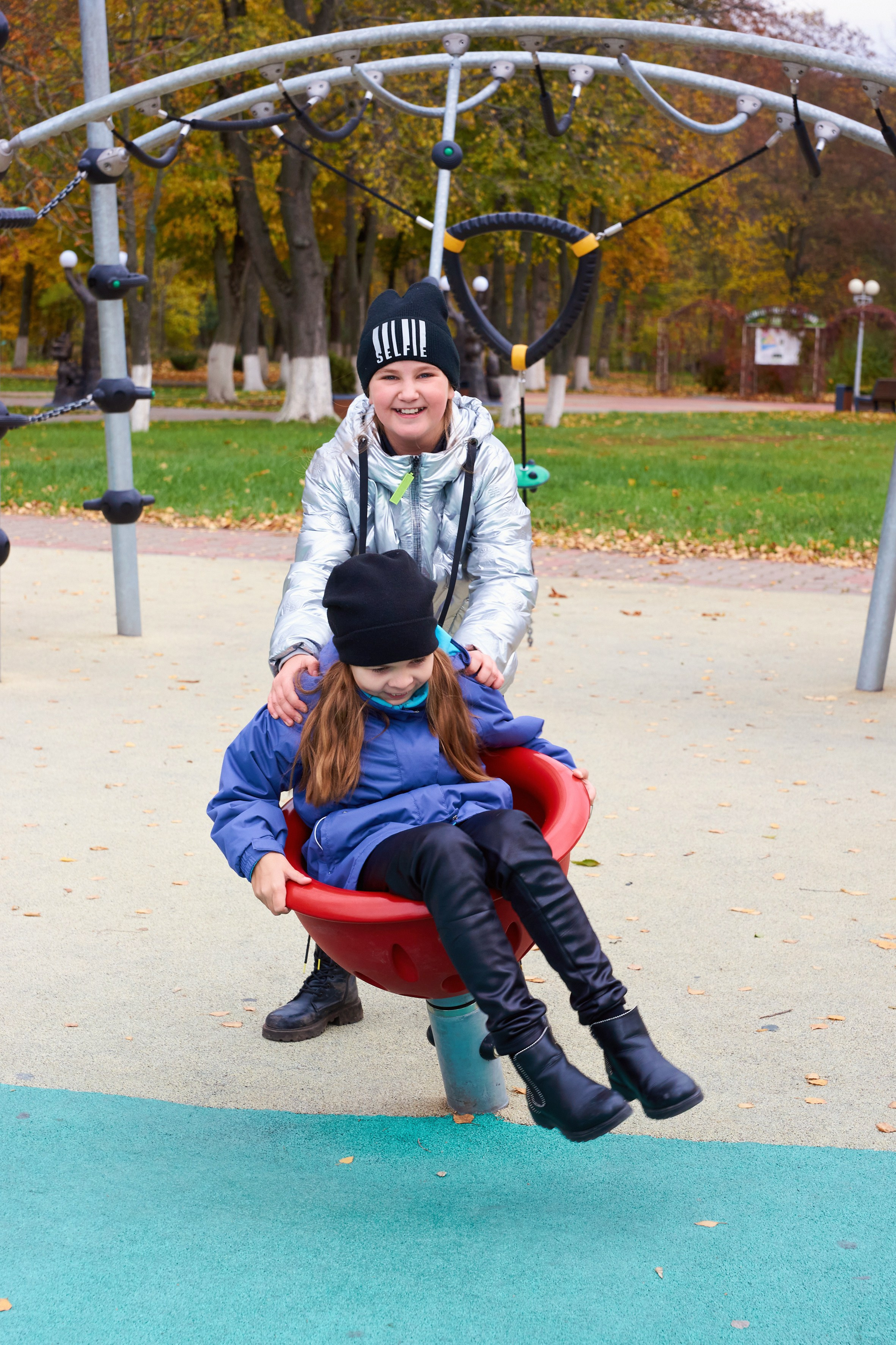 Съёмка в парке осенью. 4 класс. Childrenfoto.ru