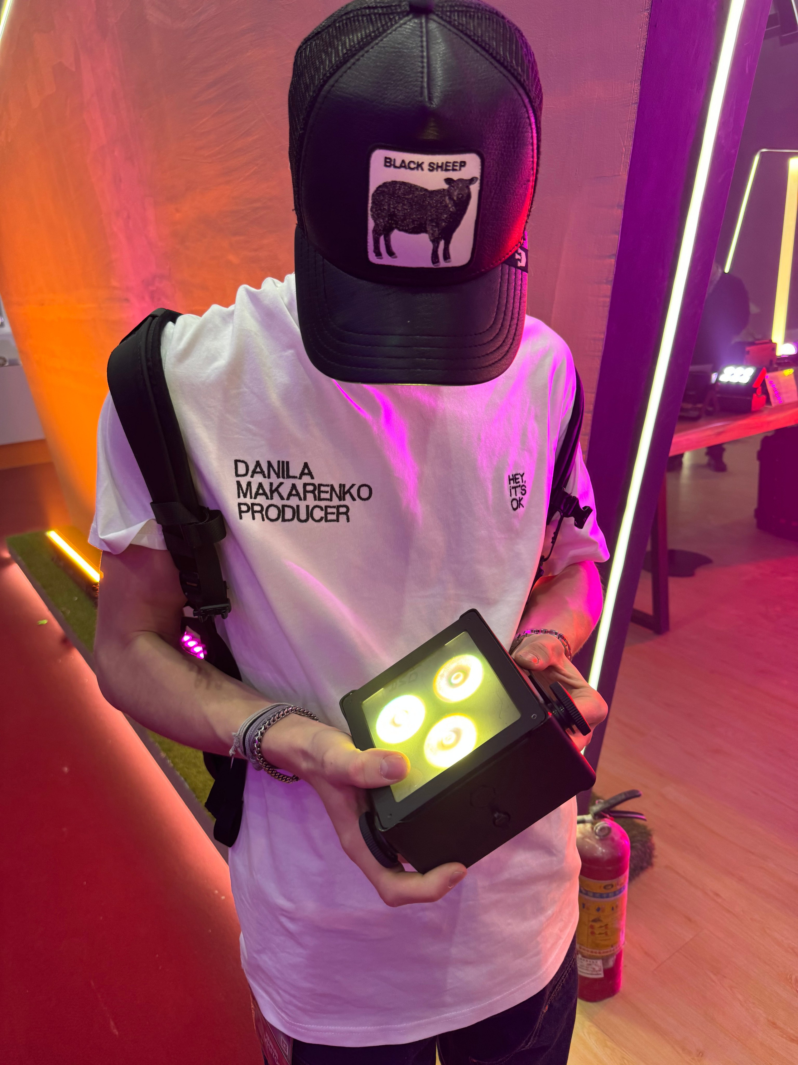 BACKSTAGE GALLERY. «MAK FLAME»